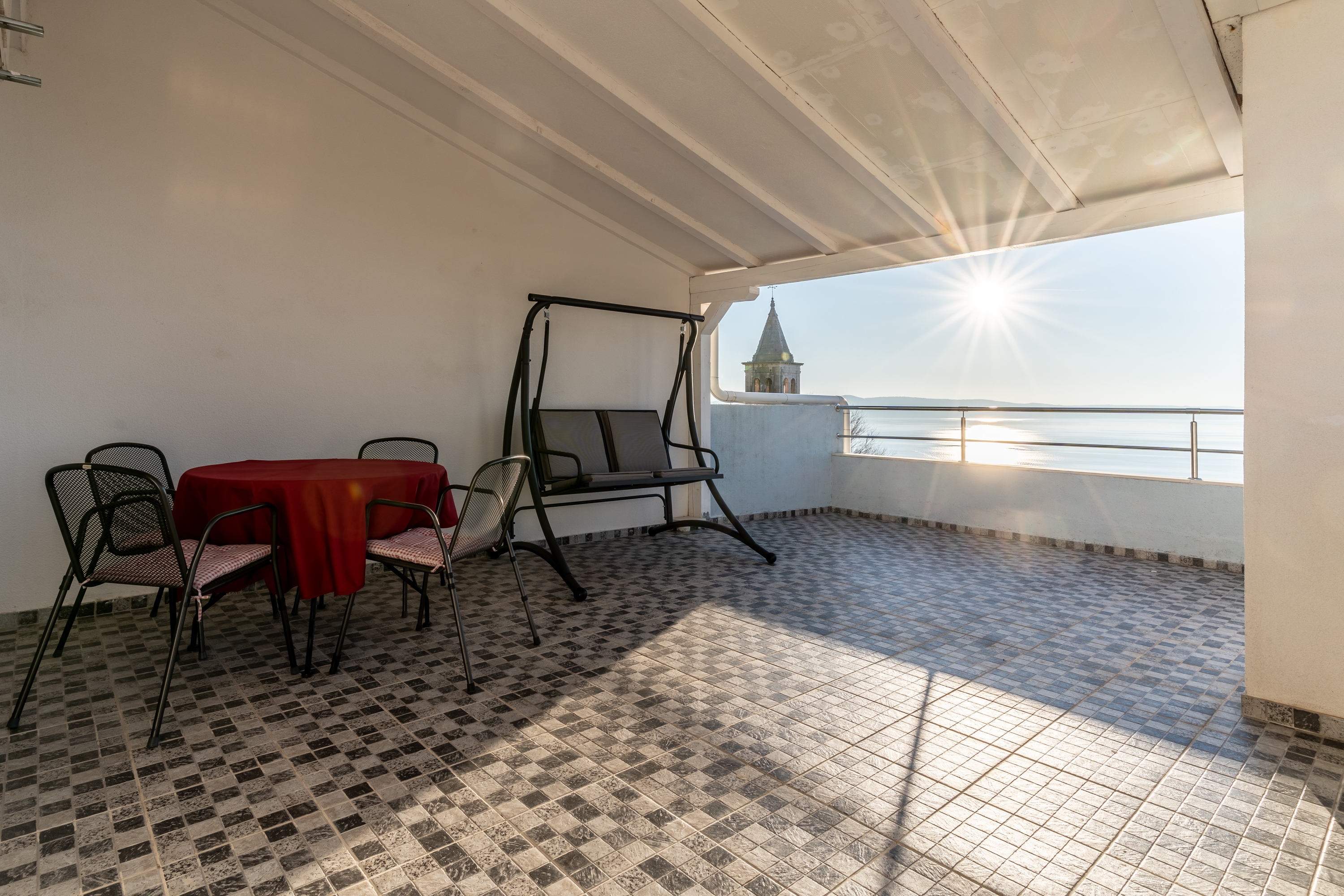 Comfortable and spacious house with terrace and sea view Gornja Podgora, Makarska  K