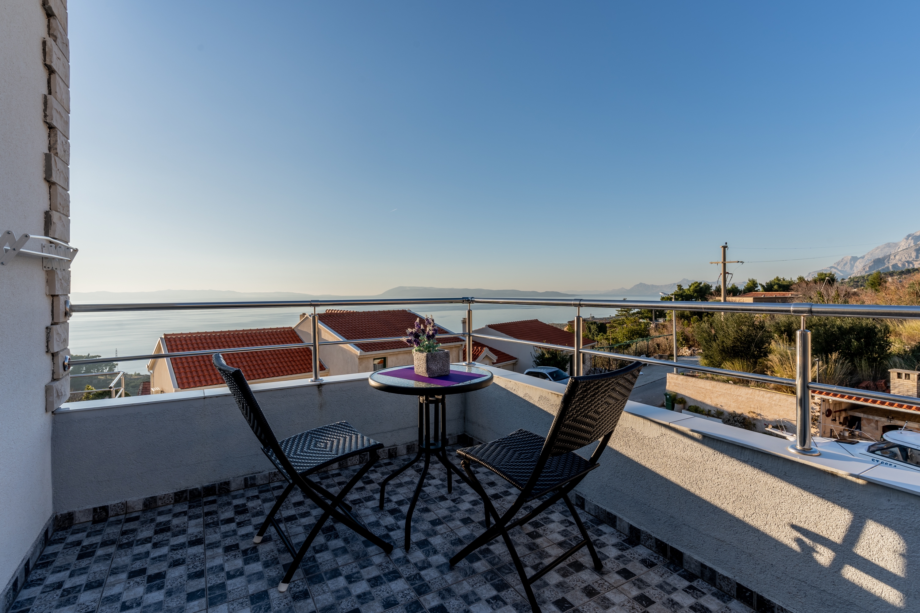 Comfortable and spacious house with terrace and sea view Gornja Podgora, Makarska  K