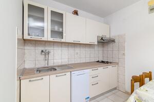 Apartmani uz more Banjole, Pula - 2229