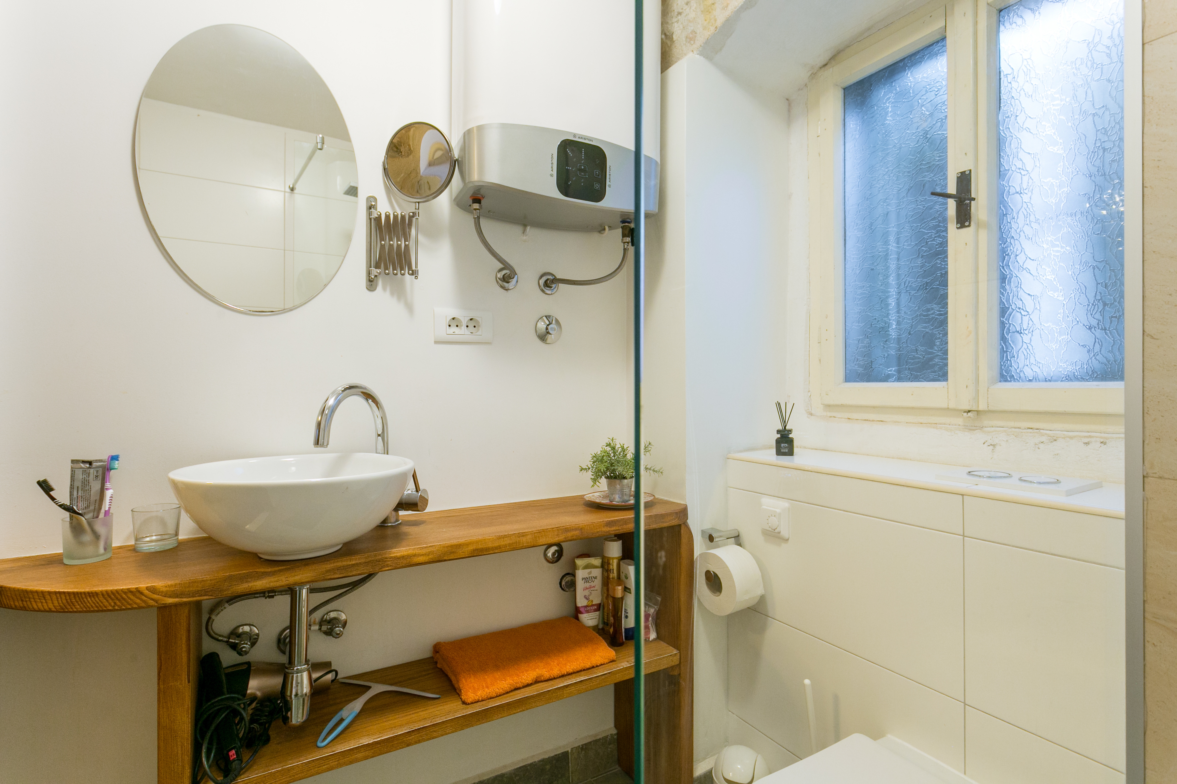 Two bedroom house with terrace Kaštel Novi, Kaštela  K