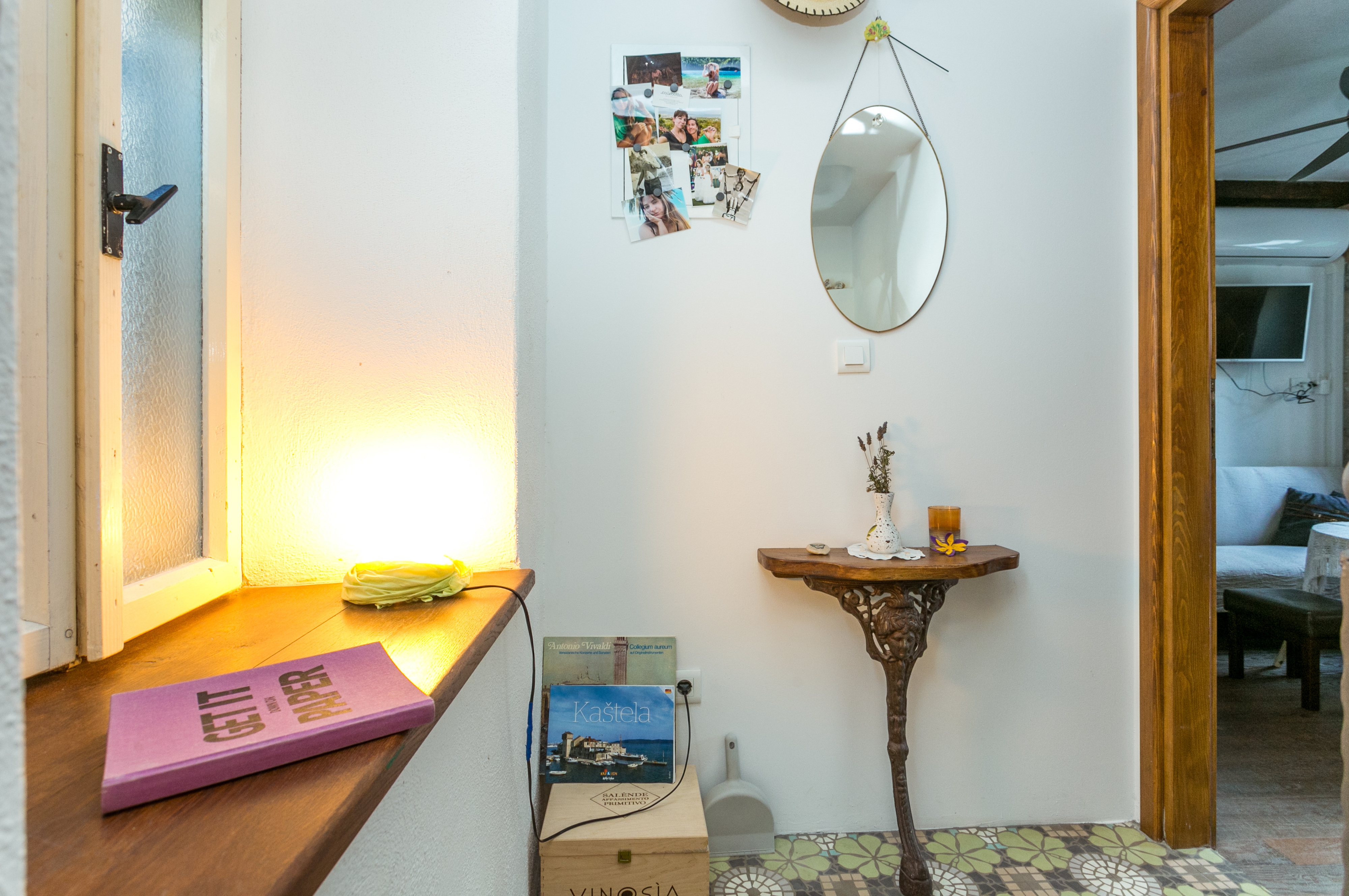 Two bedroom house with terrace Kaštel Novi, Kaštela  K