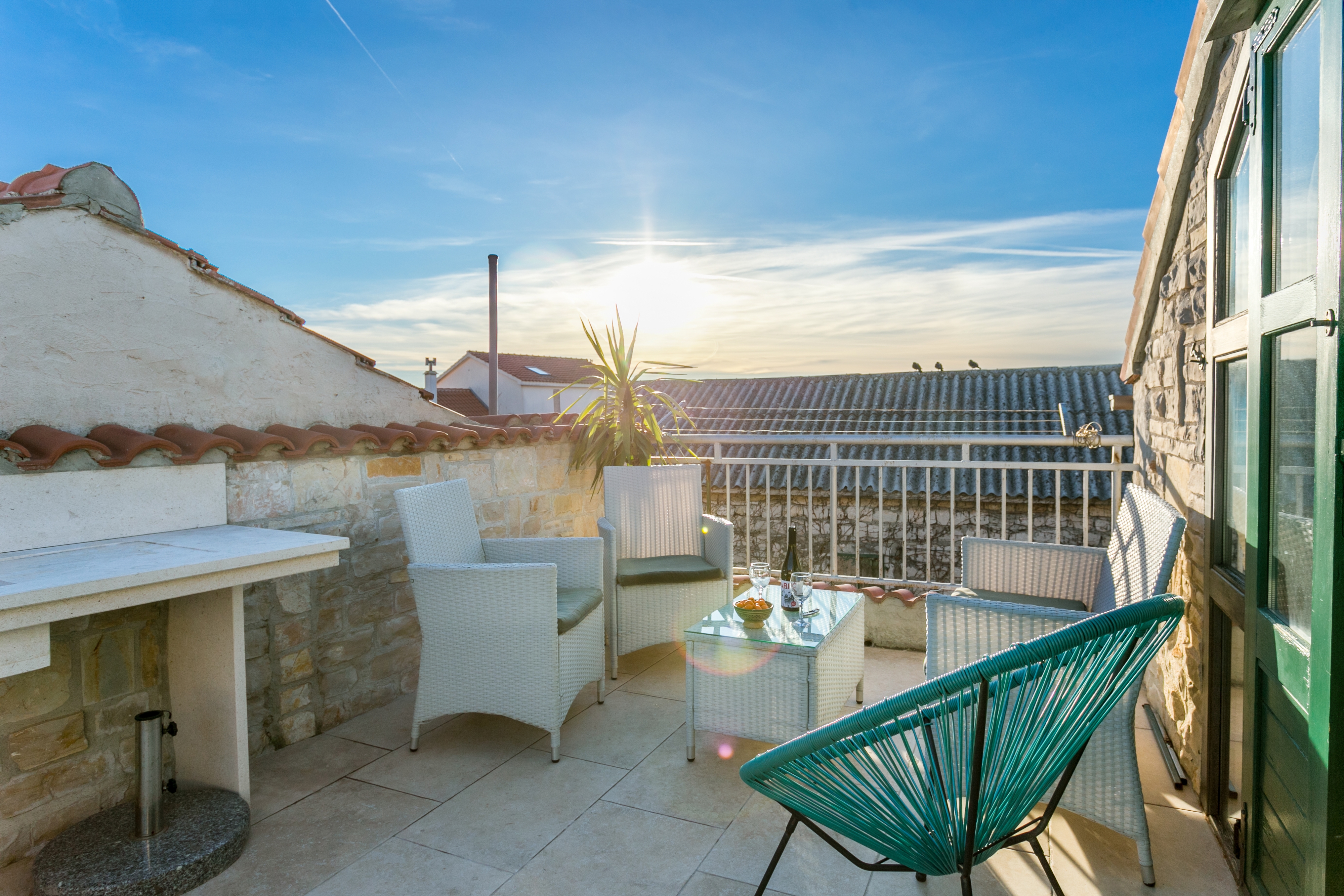 Two bedroom house with terrace Kaštel Novi, Kaštela  K