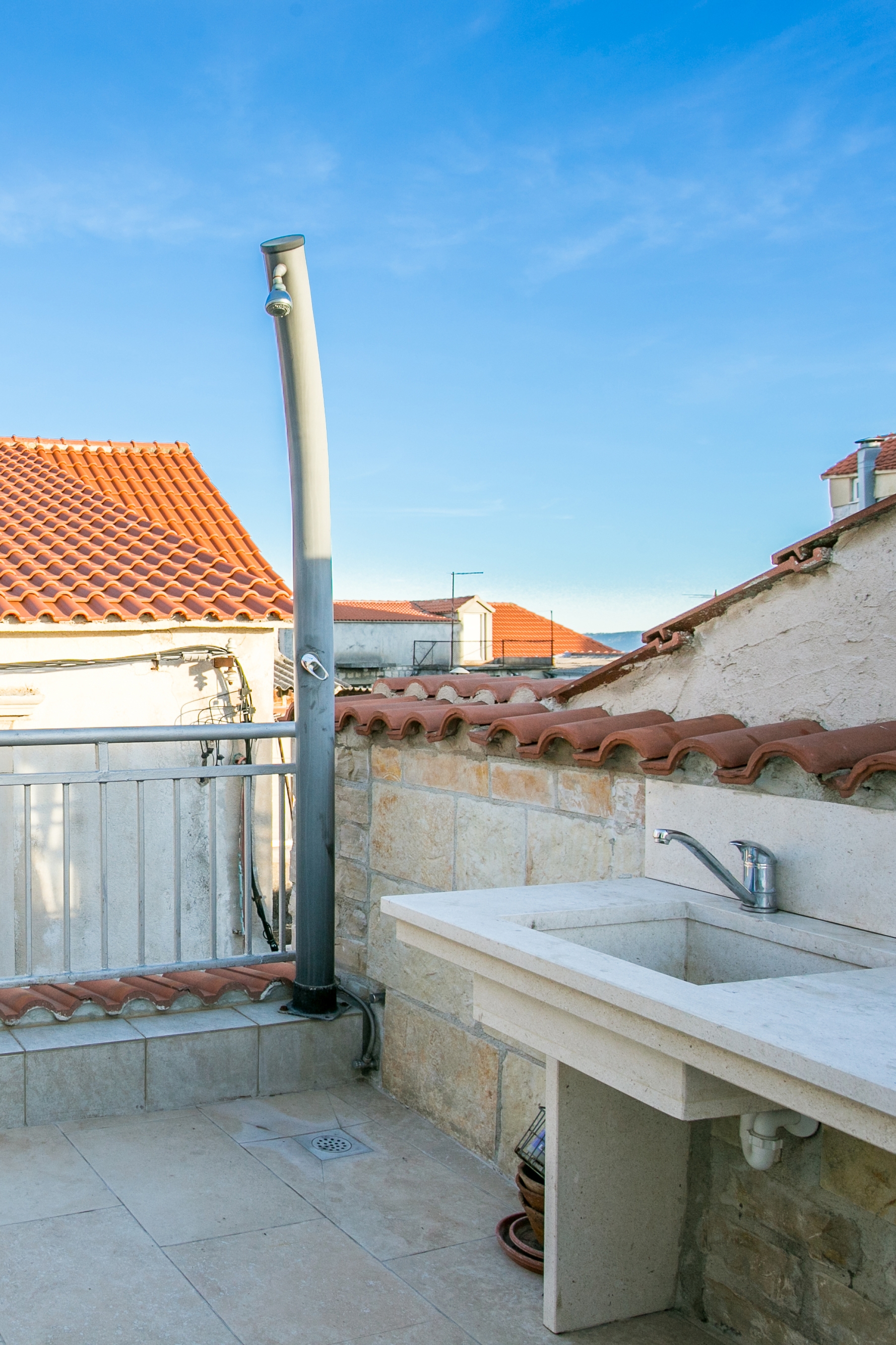 Two bedroom house with terrace Kaštel Novi, Kaštela  K