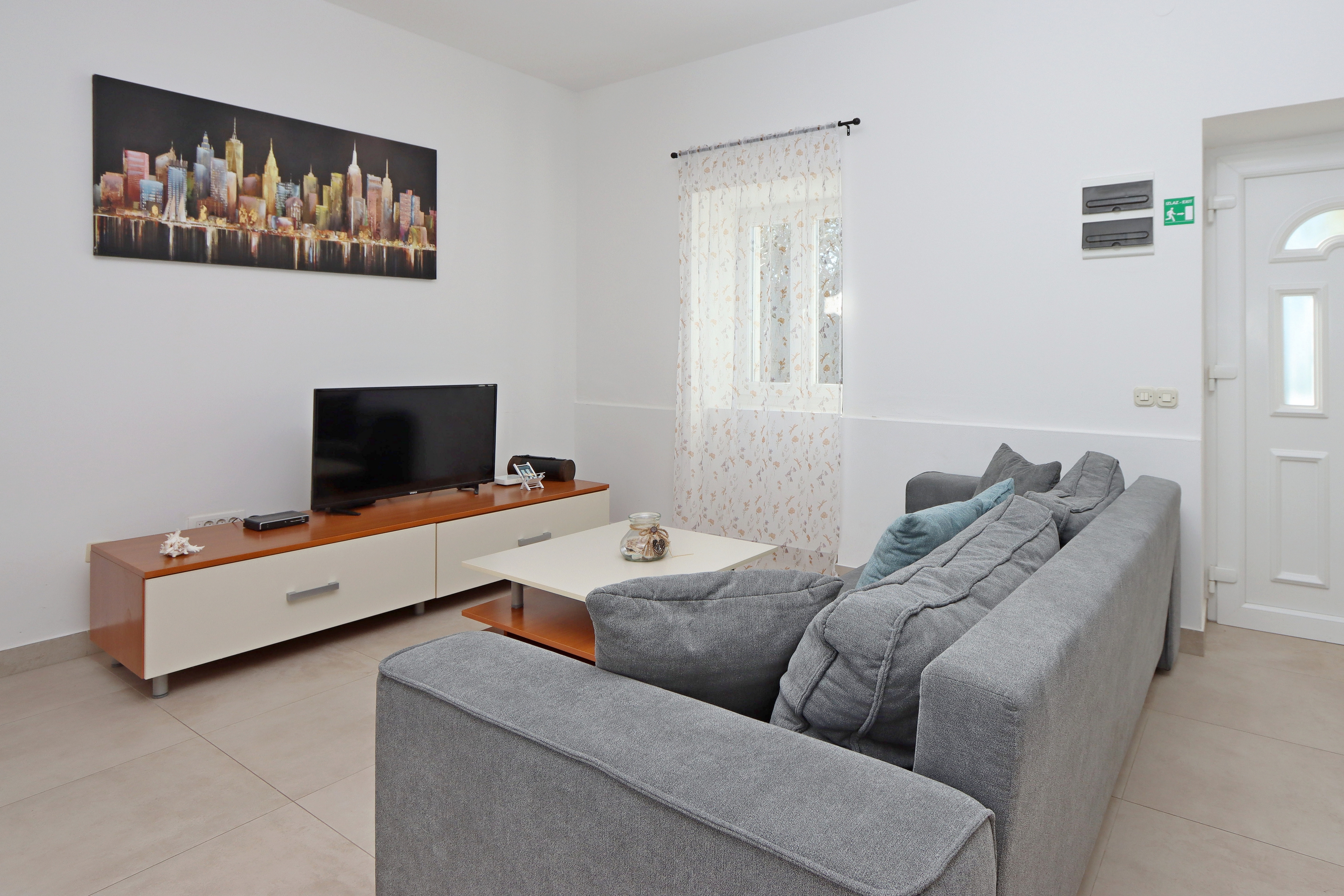 Two bedroom house near beach Barbat, Rab (K-22294) Two bedroom house near beach Barbat, Rab (K-22294)