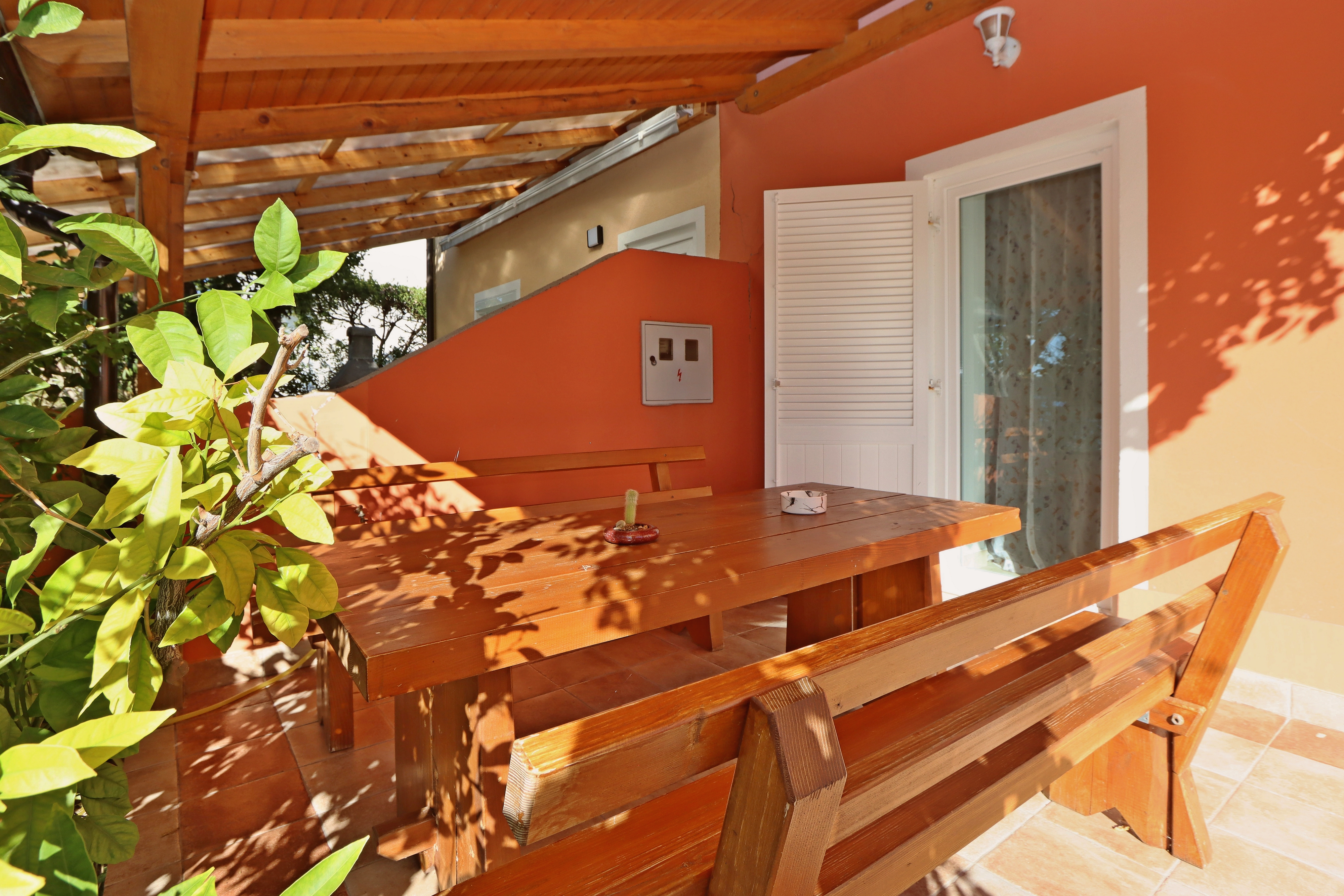 Two bedroom house near beach Barbat, Rab  K