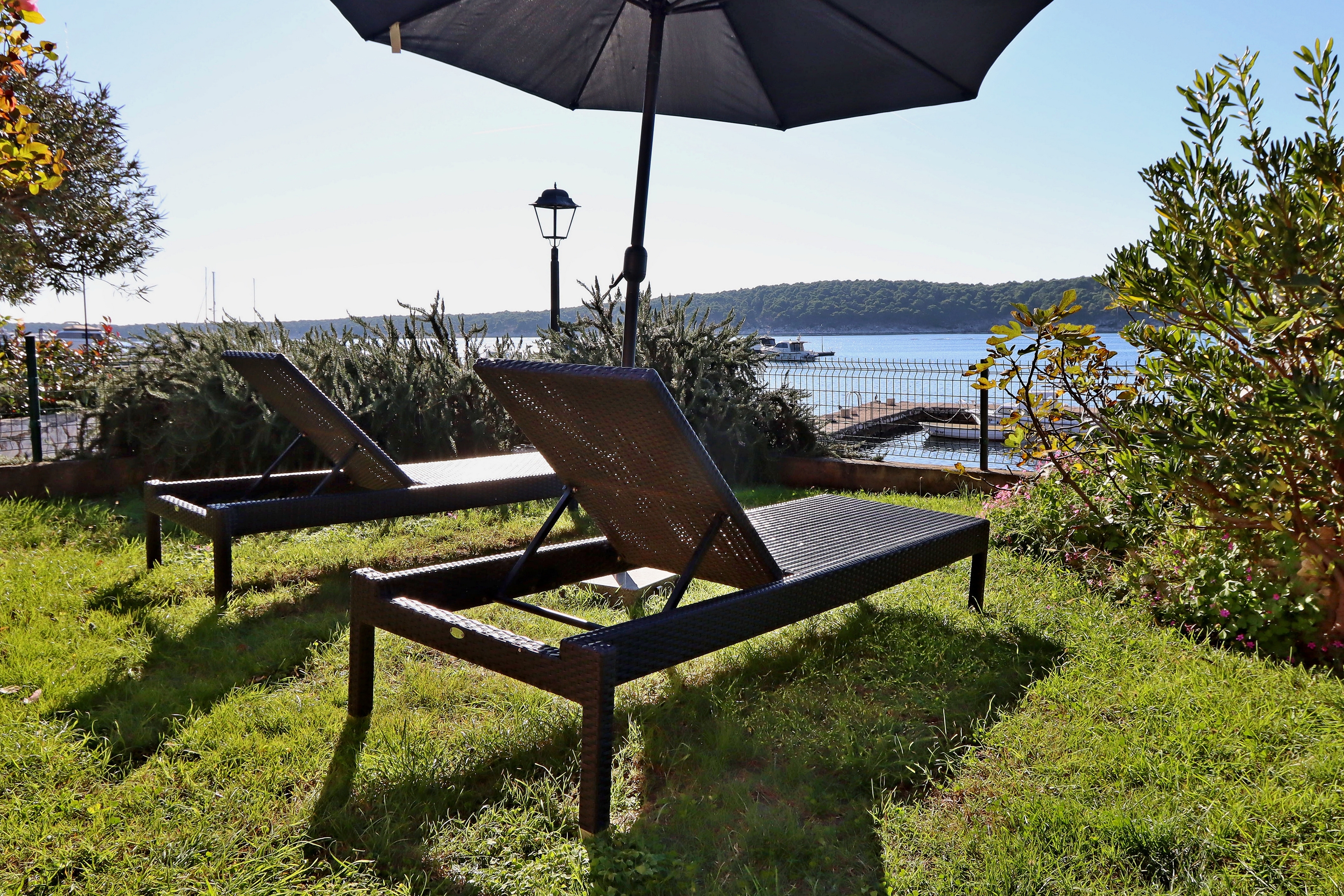 Two bedroom house near beach Barbat, Rab (K-22294)