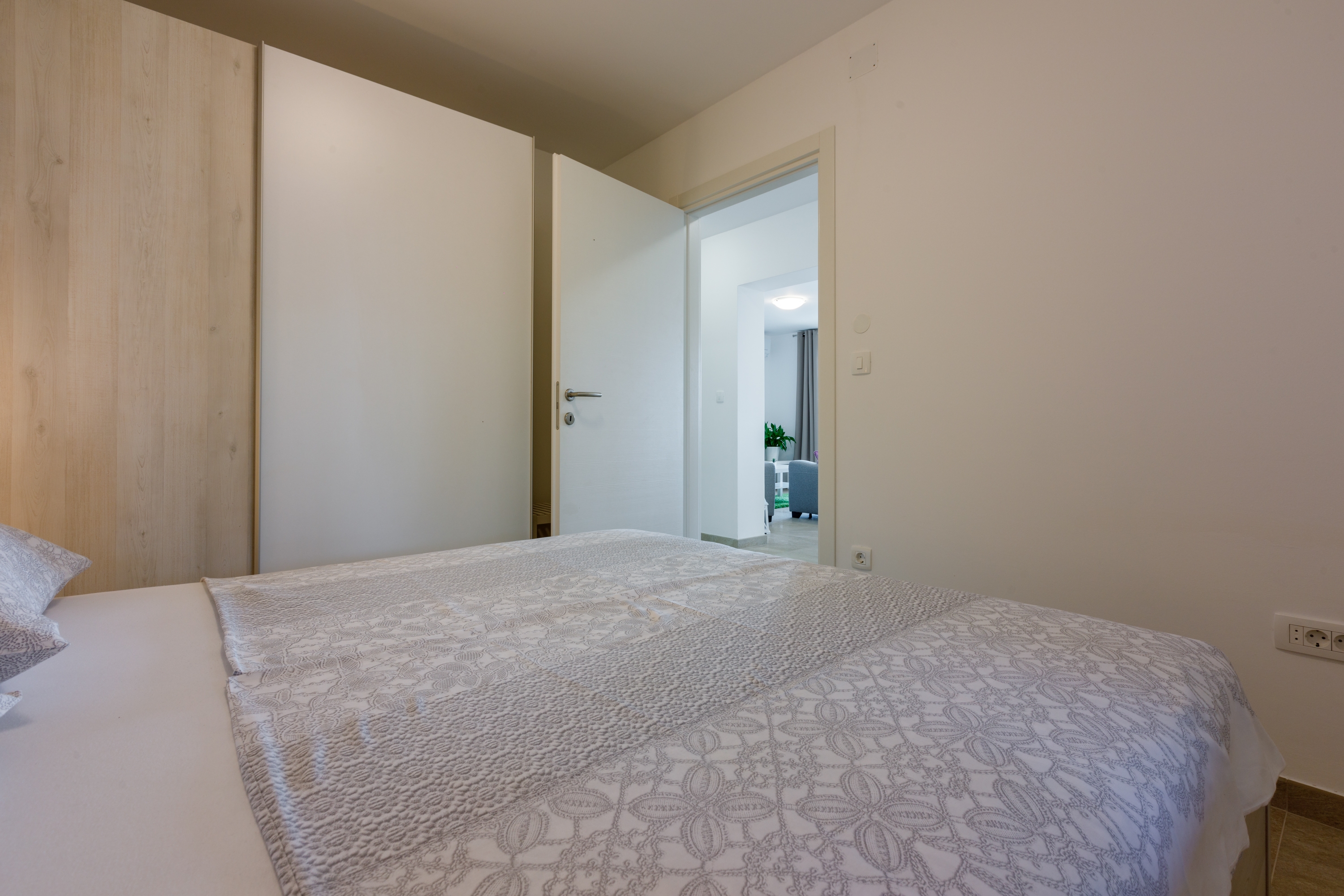 Three bedroom apartment with terrace and sea view Crikvenica  A-a