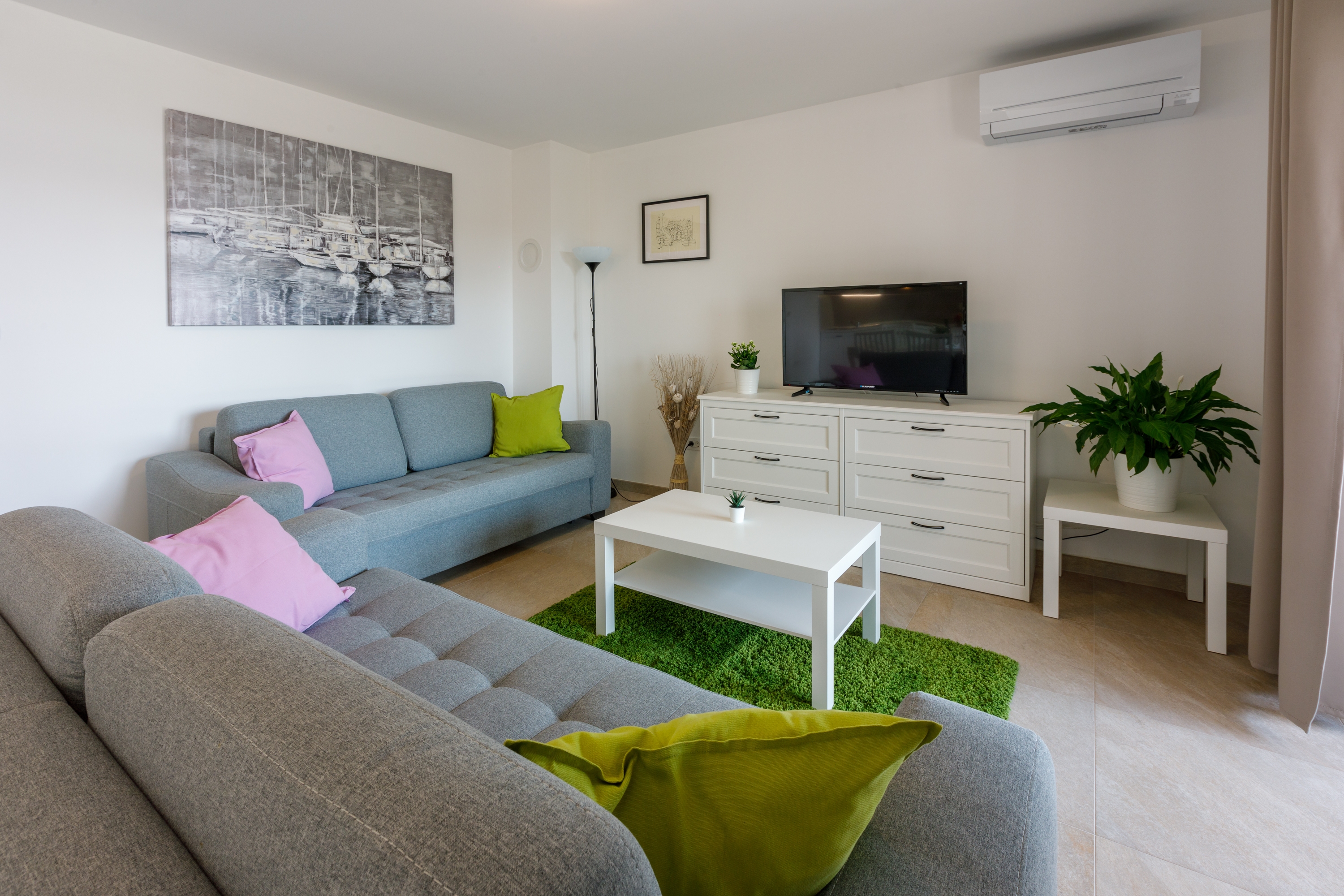 Three bedroom apartment with terrace and sea view Crikvenica (A-22295-a) Three bedroom apartment with terrace and sea view Crikvenica (A-22295-a)