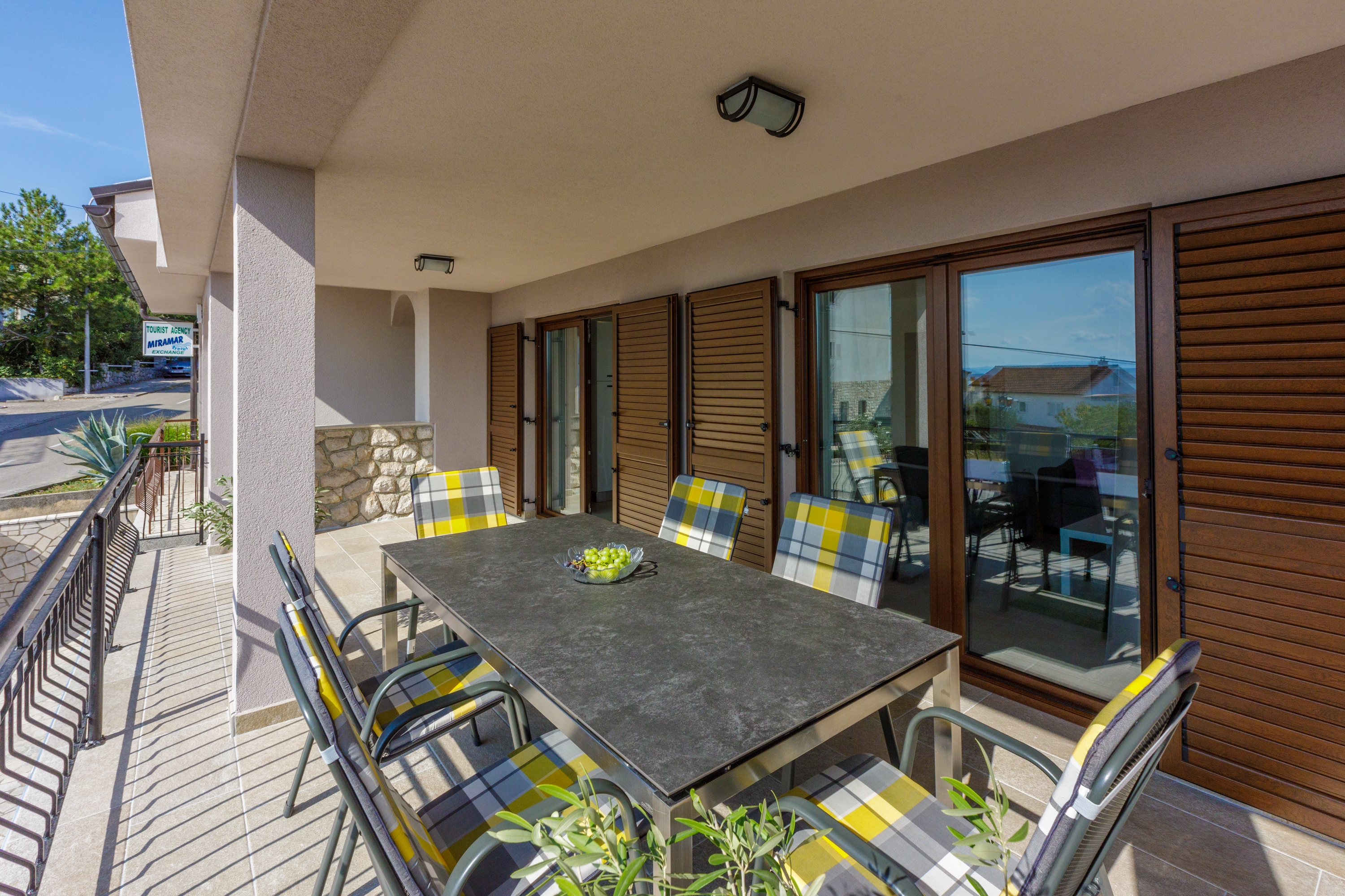 Three bedroom apartment with terrace and sea view Crikvenica  A-a