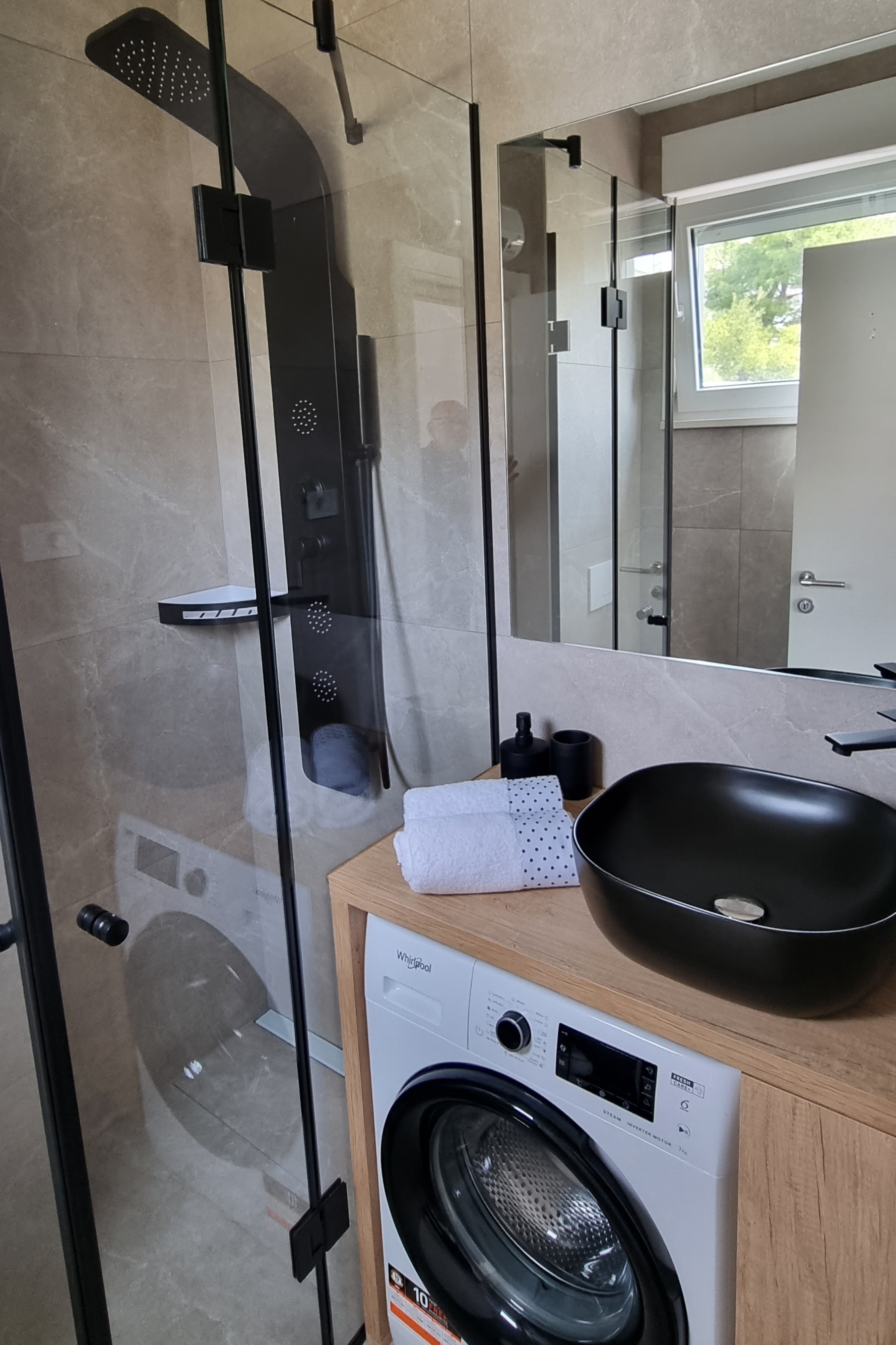 One bedroom apartment with terrace and sea view Podstrana, Split  A-a