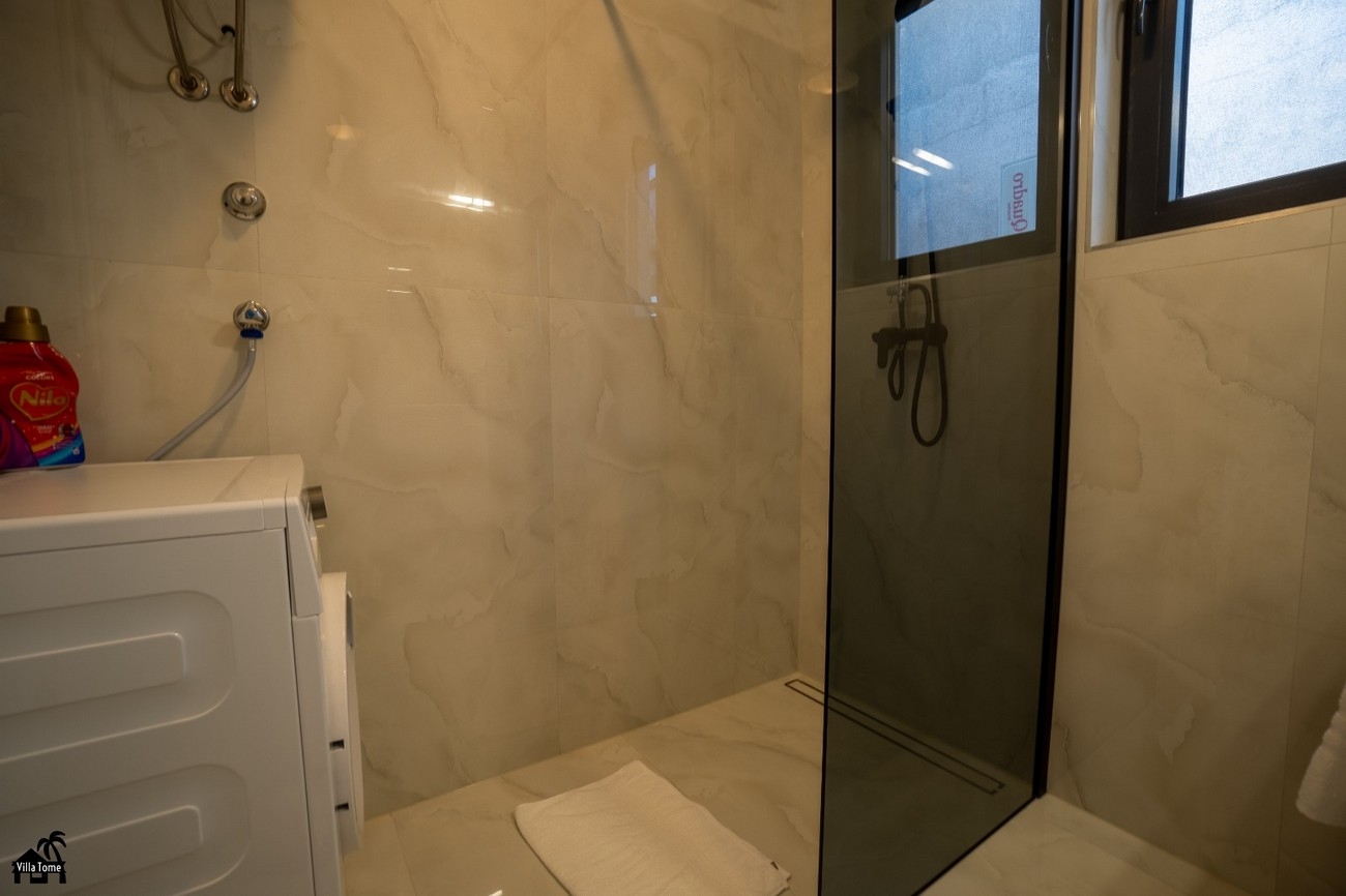 Three bedroom house with terrace Vir  K