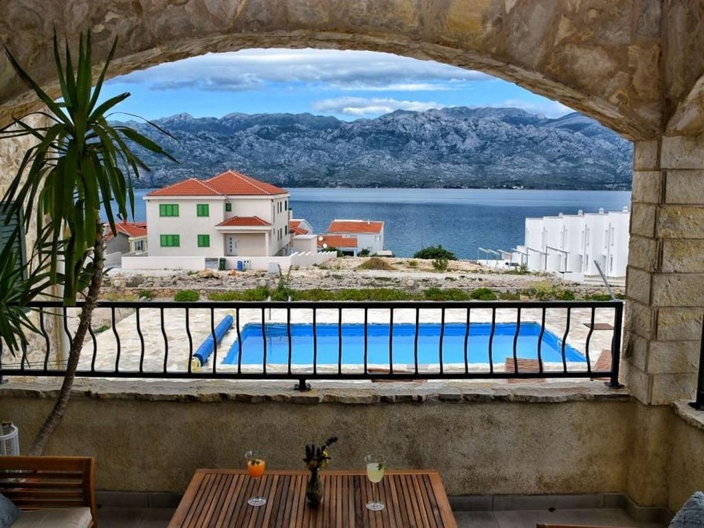 Two bedroom apartment with terrace and sea view Ražanac, Zadar (A-22306-b)