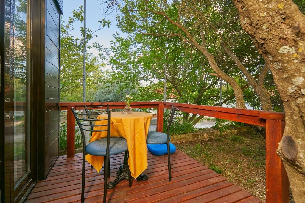 One bedroom apartment with terrace Babino Polje, Mljet (A-22319-b) One bedroom apartment with terrace Babino Polje, Mljet (A-22319-b)