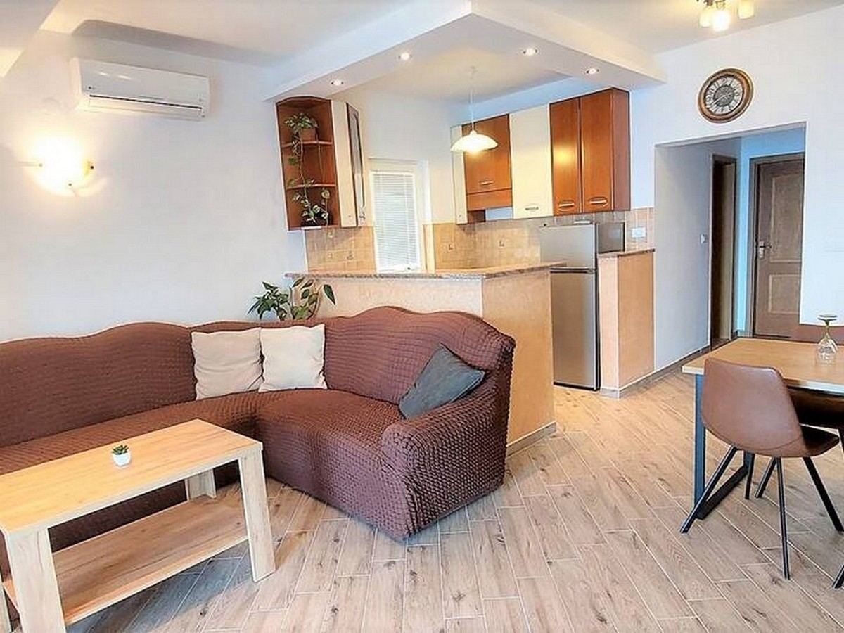 Two bedroom apartment near beach Sobra, Mljet (A-22327-b) Two bedroom apartment near beach Sobra, Mljet (A-22327-b)