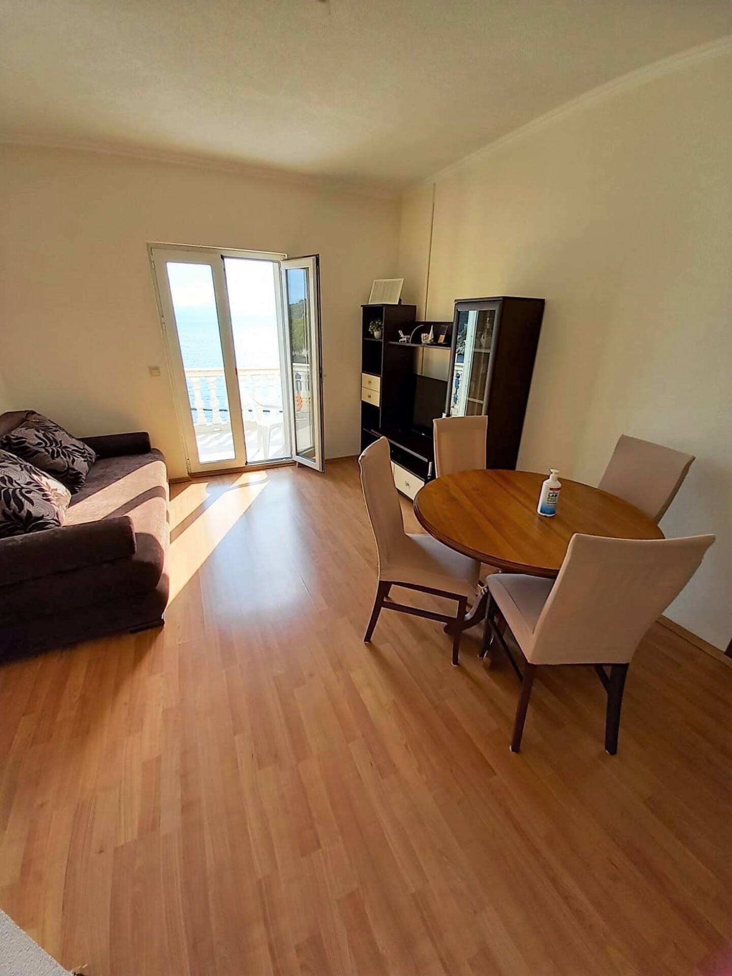 One bedroom apartment near beach Sobra, Mljet (A-22328-a) One bedroom apartment near beach Sobra, Mljet (A-22328-a)