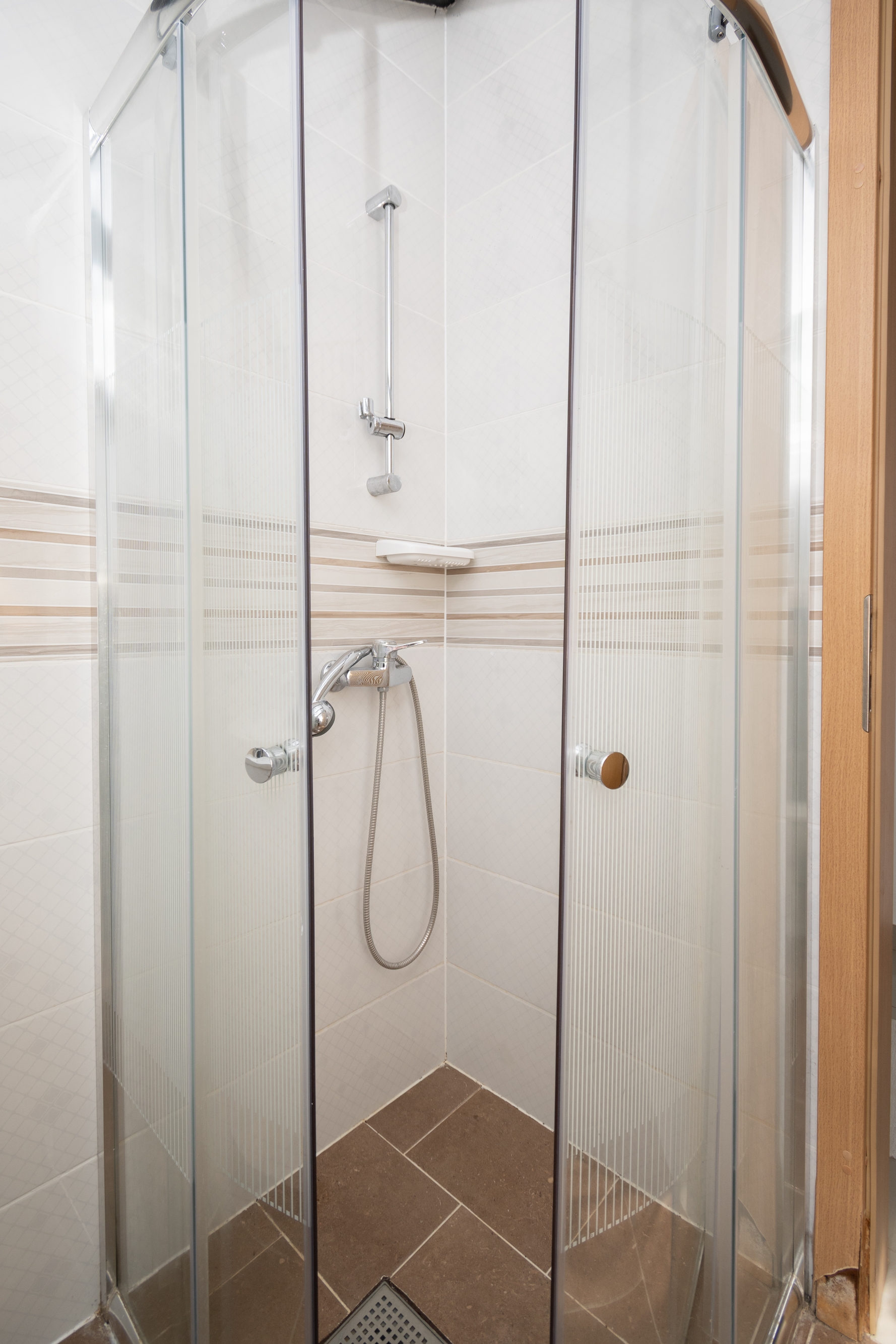 Two bedroom apartment with terrace and sea view Donji Karin, Novigrad  A-b