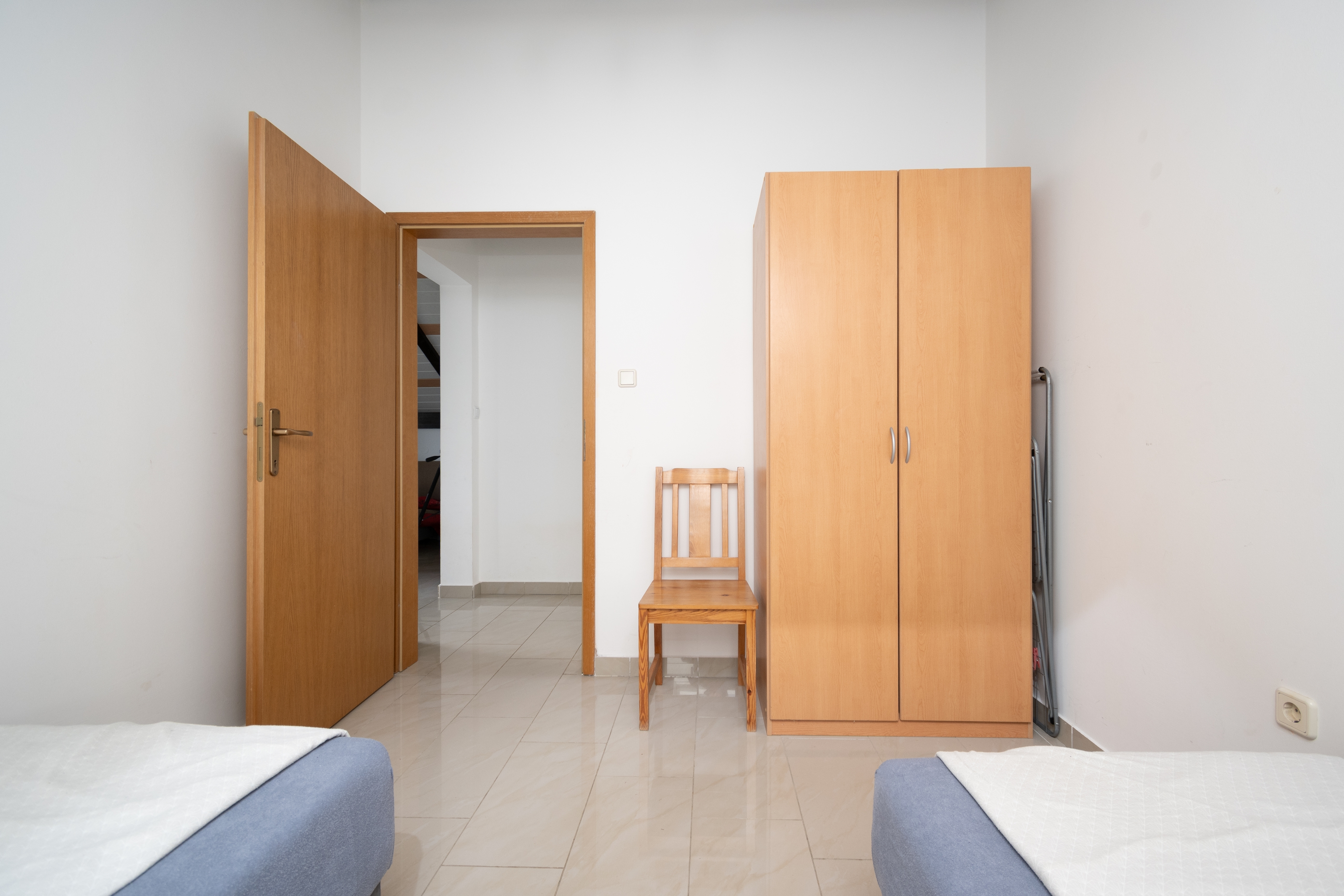 Two bedroom apartment with terrace and sea view Donji Karin, Novigrad  A-b