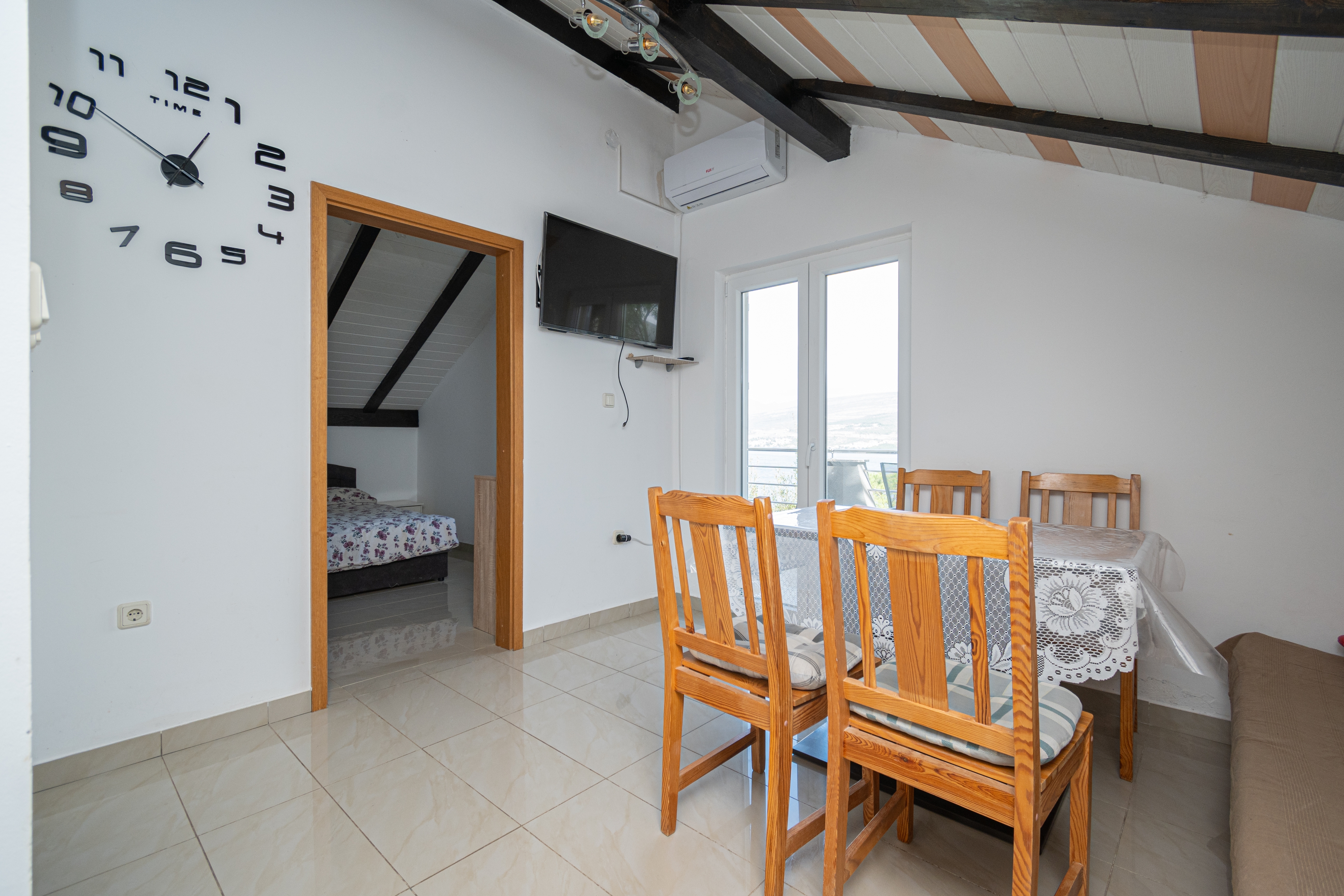 Two bedroom apartment with terrace and sea view Donji Karin, Novigrad (A-22350-b) Two bedroom apartment with terrace and sea view Donji Karin, Novigrad (A-22350-b)
