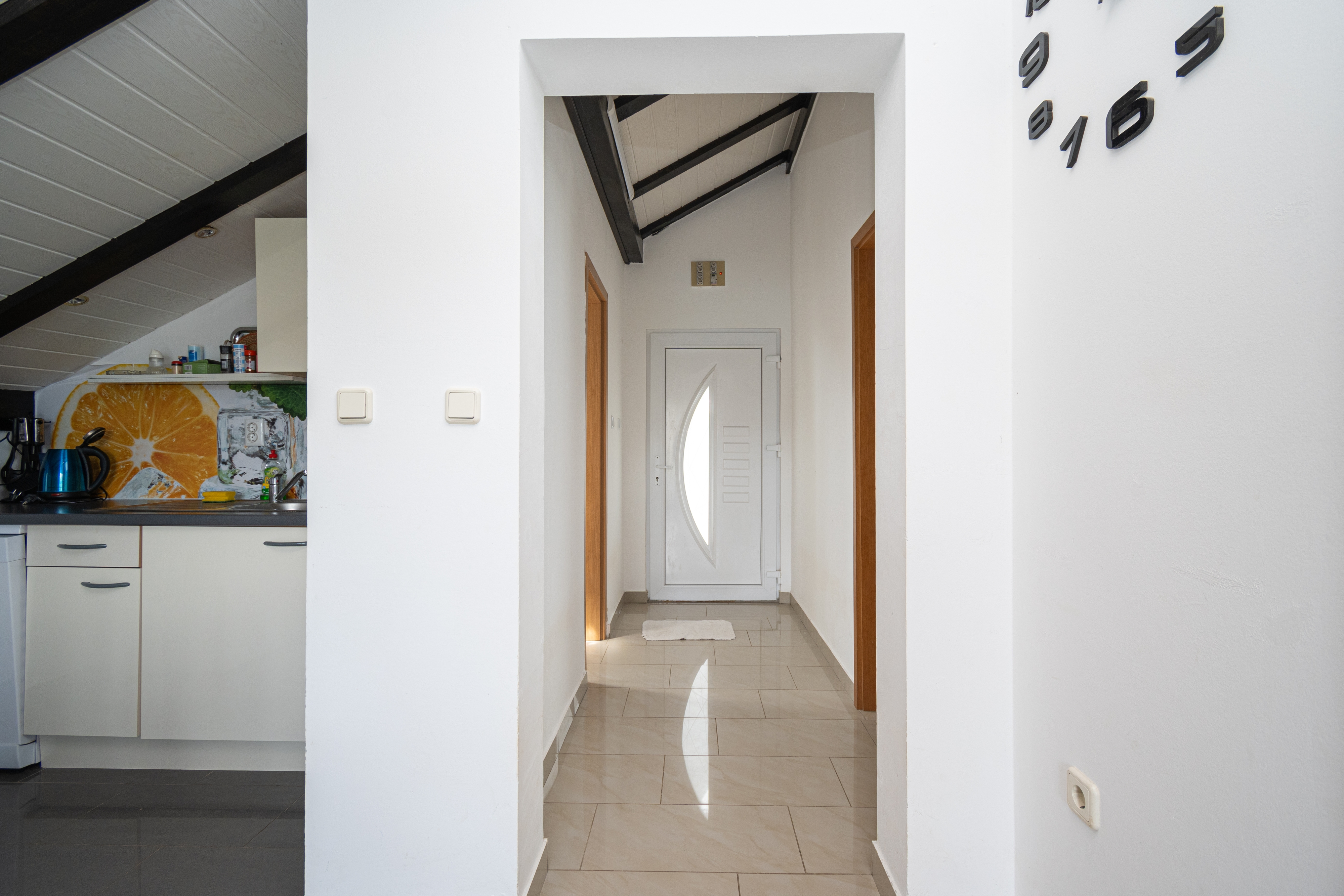 Two bedroom apartment with terrace and sea view Donji Karin, Novigrad  A-b