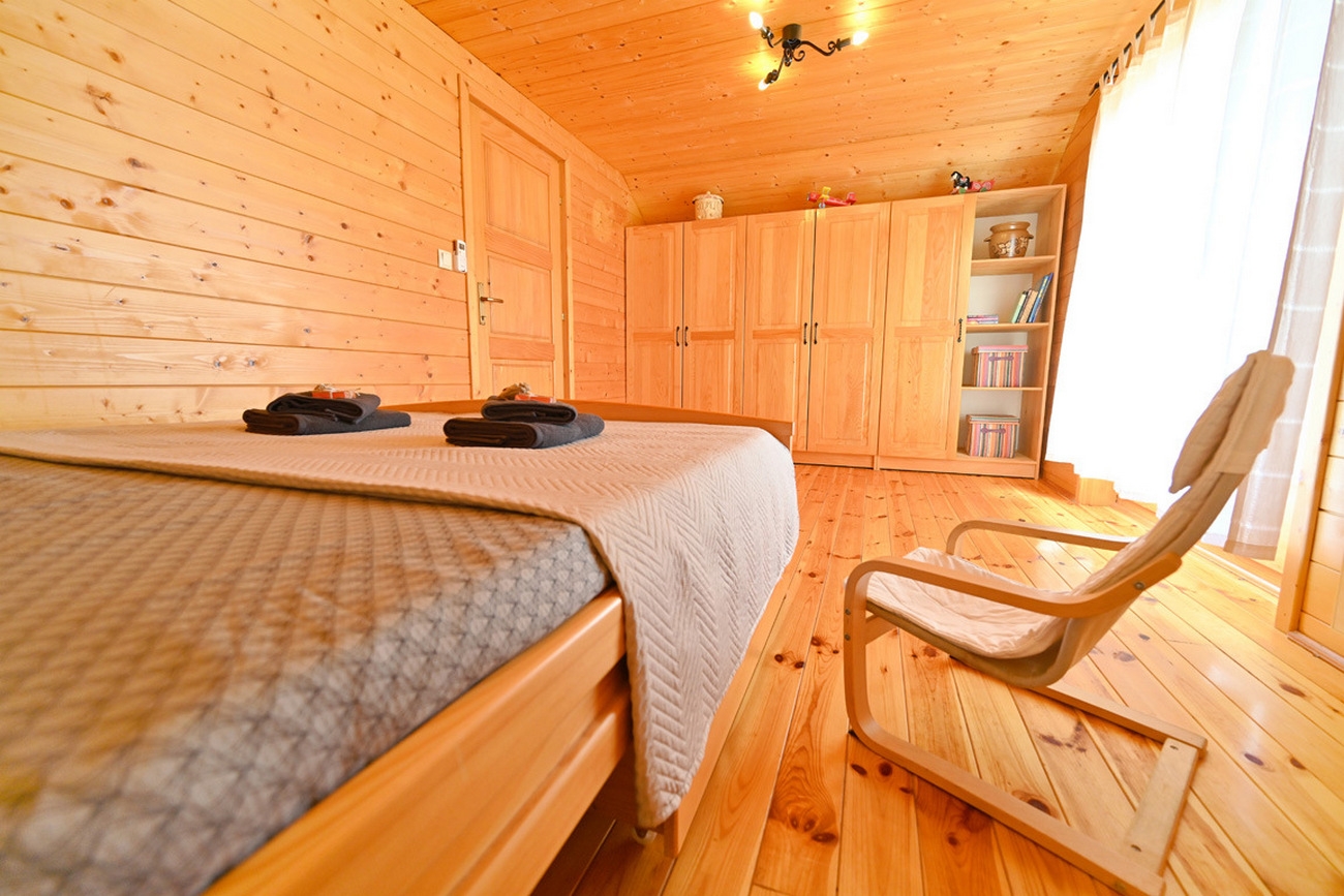 Three bedroom house with terrace Mihalić Selo, Karlovac  K