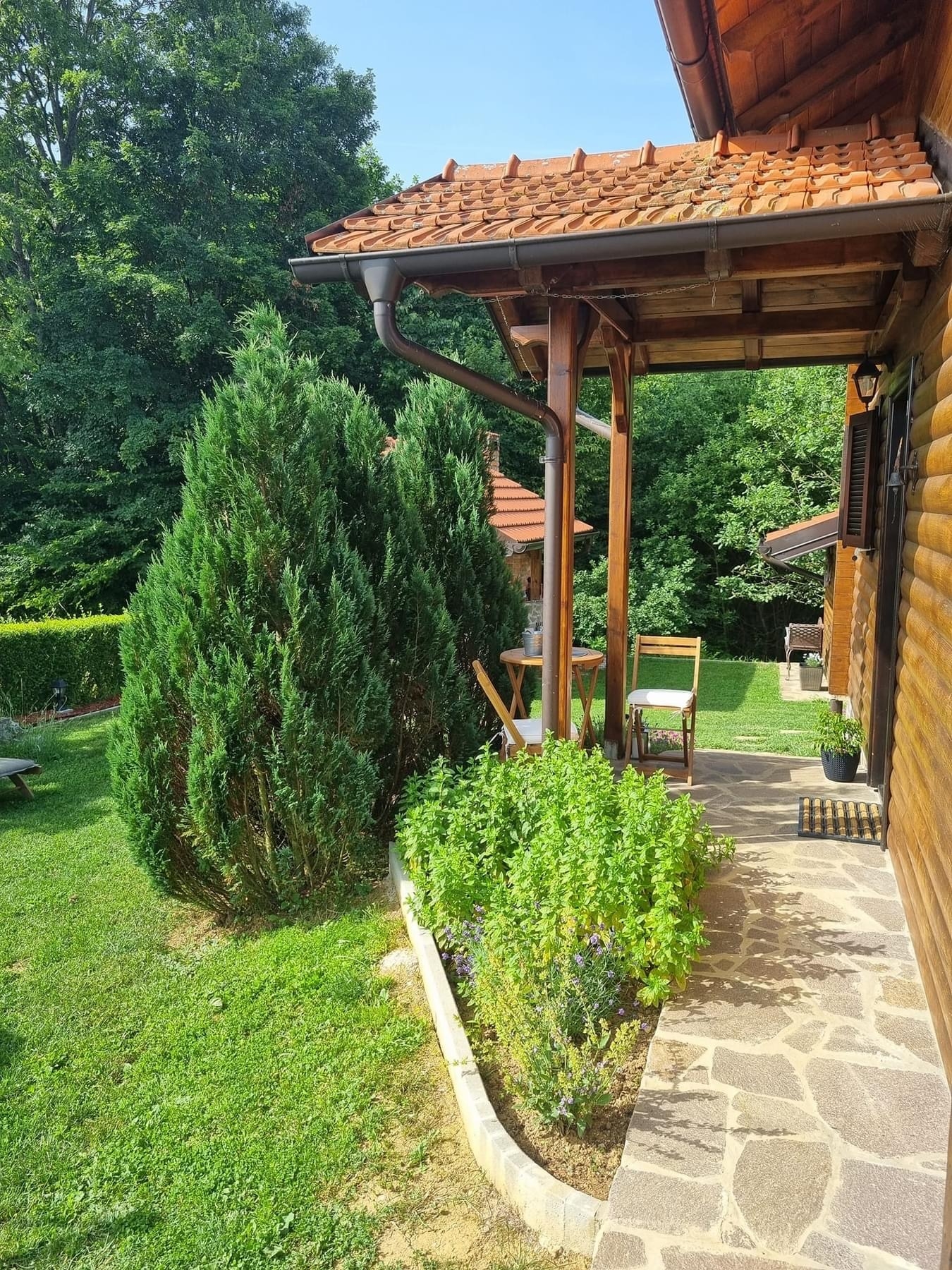 Three bedroom house with terrace Mihalić Selo, Karlovac  K