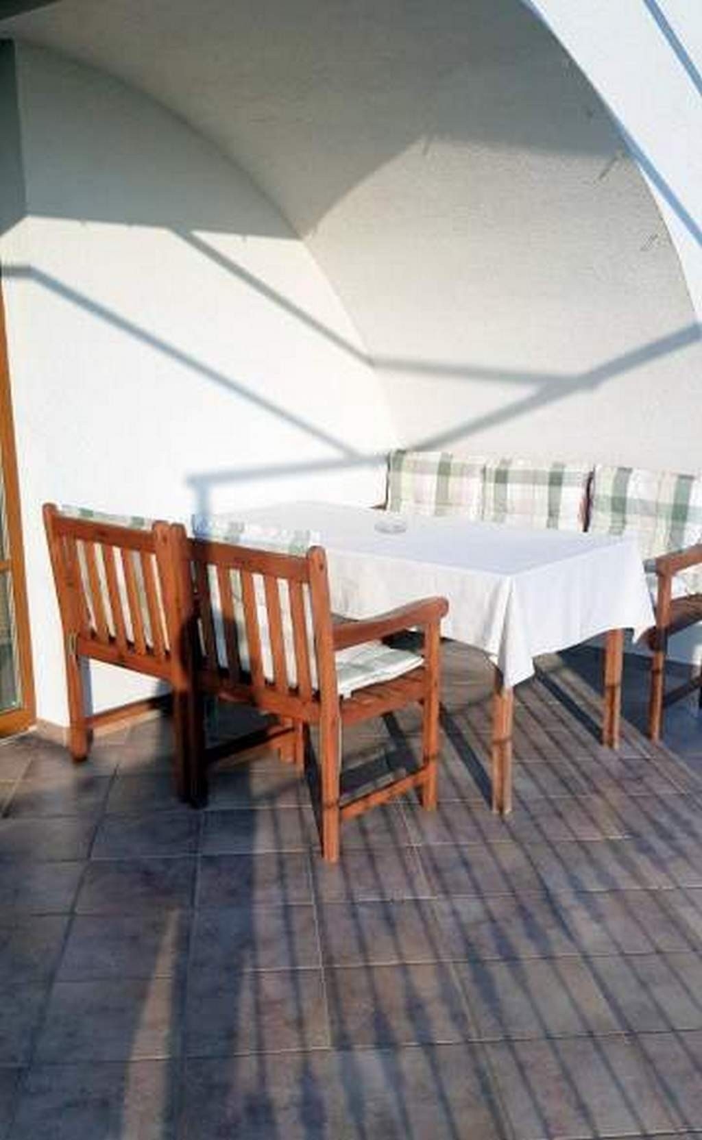 Two bedroom apartment with terrace and sea view Barbat, Rab  A-a
