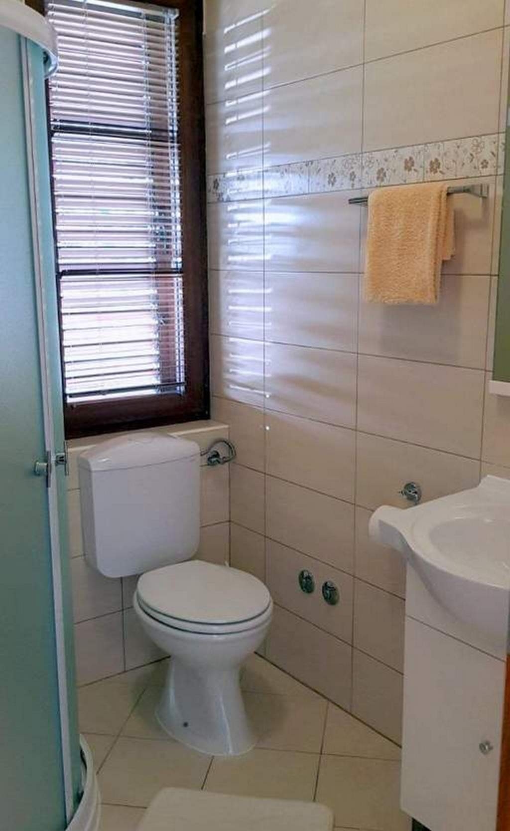 Top Rab Barbat Top Rab Barbat