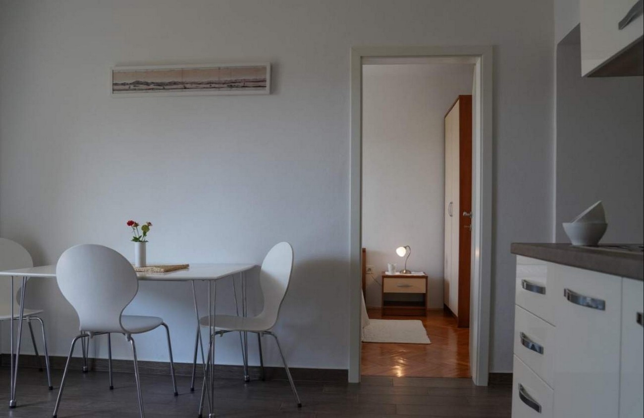 Top Rab Barbat Top Rab Barbat