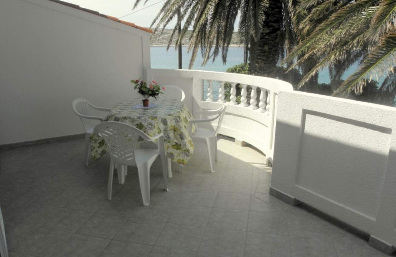 Top Rab Barbat Top Rab Barbat