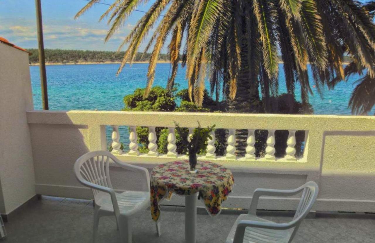 Top Rab Barbat Top Rab Barbat