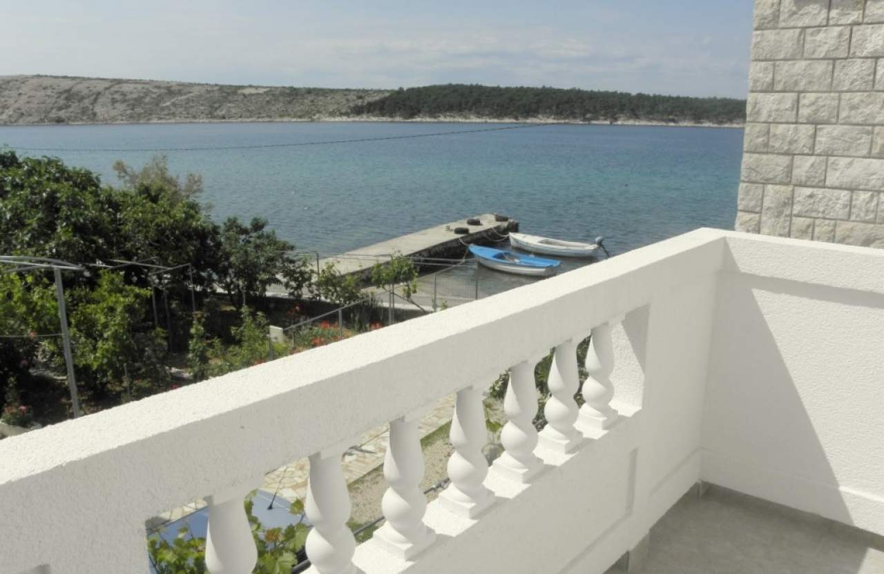 Two bedroom apartment near beach Barbat, Rab (A-22364-c)