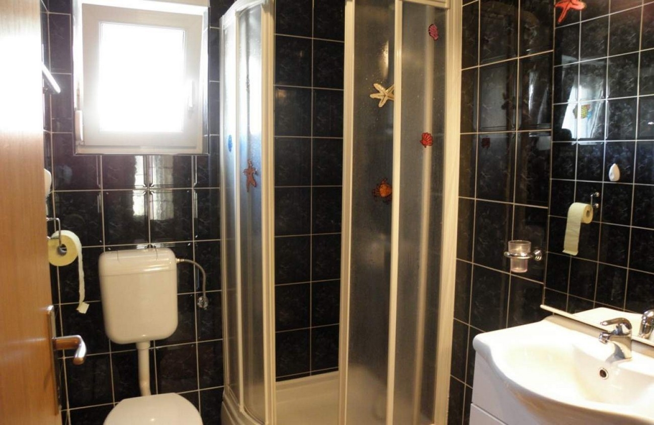 Top Rab Barbat Top Rab Barbat