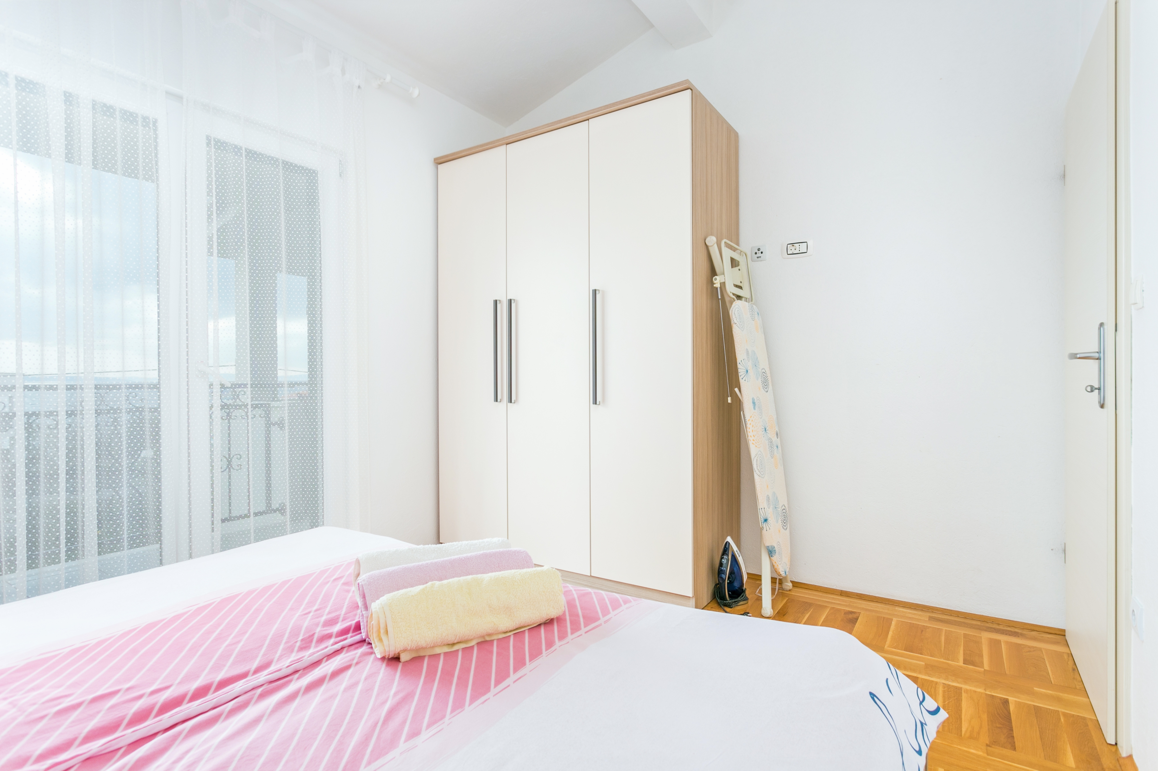 Two bedroom apartment near beach Podstrana, Split  A-a