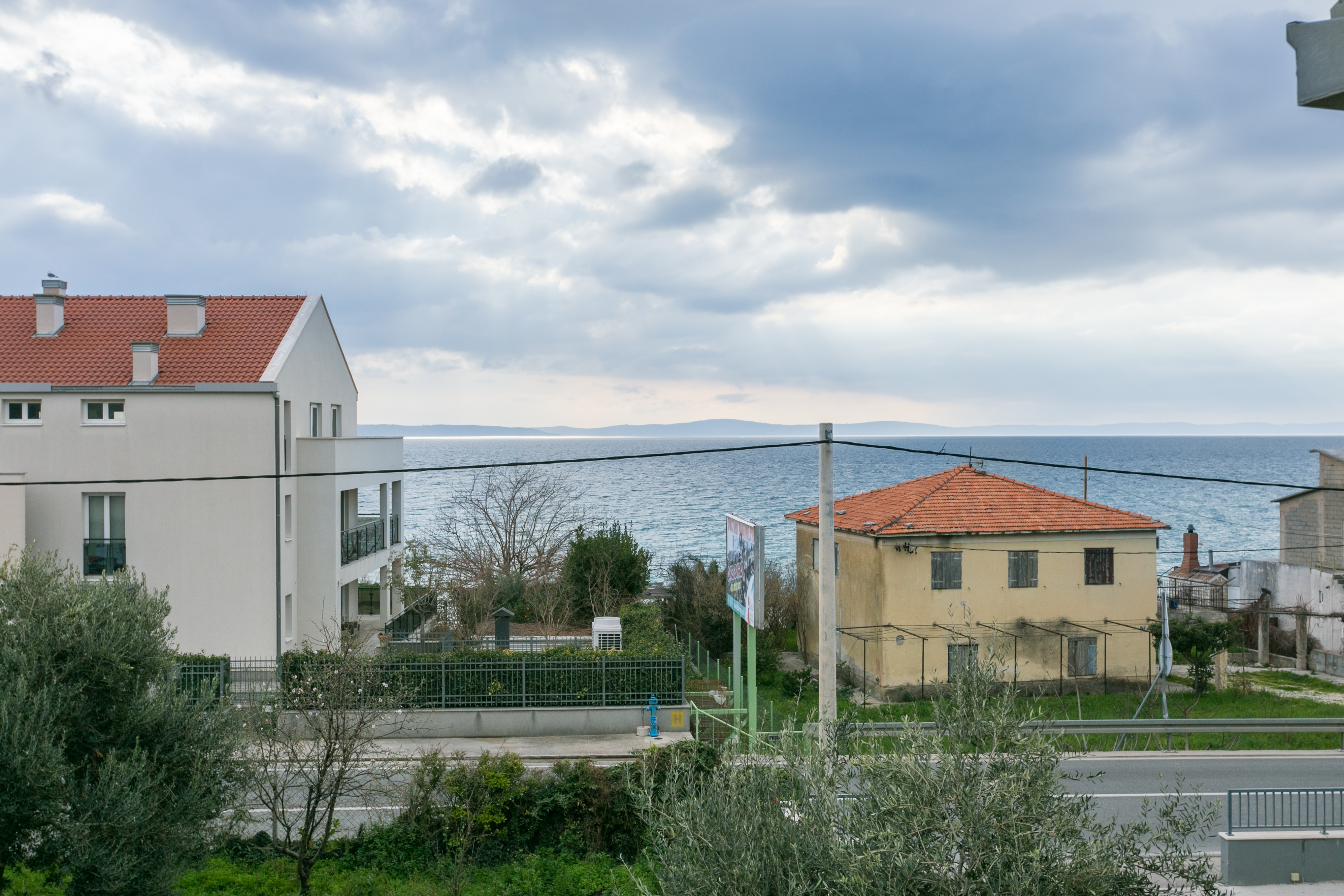 Two bedroom apartment near beach Podstrana, Split  A-a