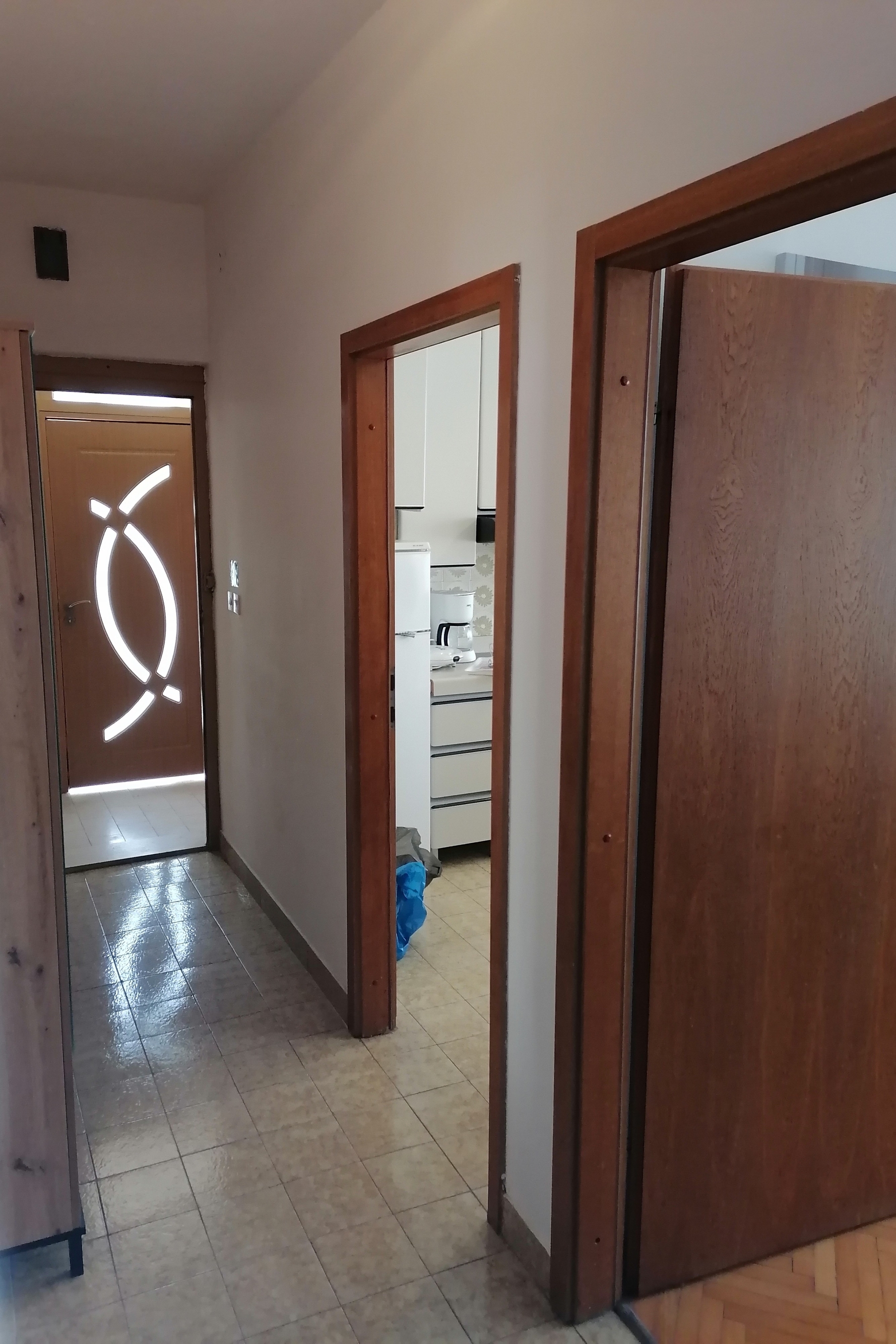 One bedroom apartment with balcony and sea view Kaštel Gomilica, Kaštela  A-a