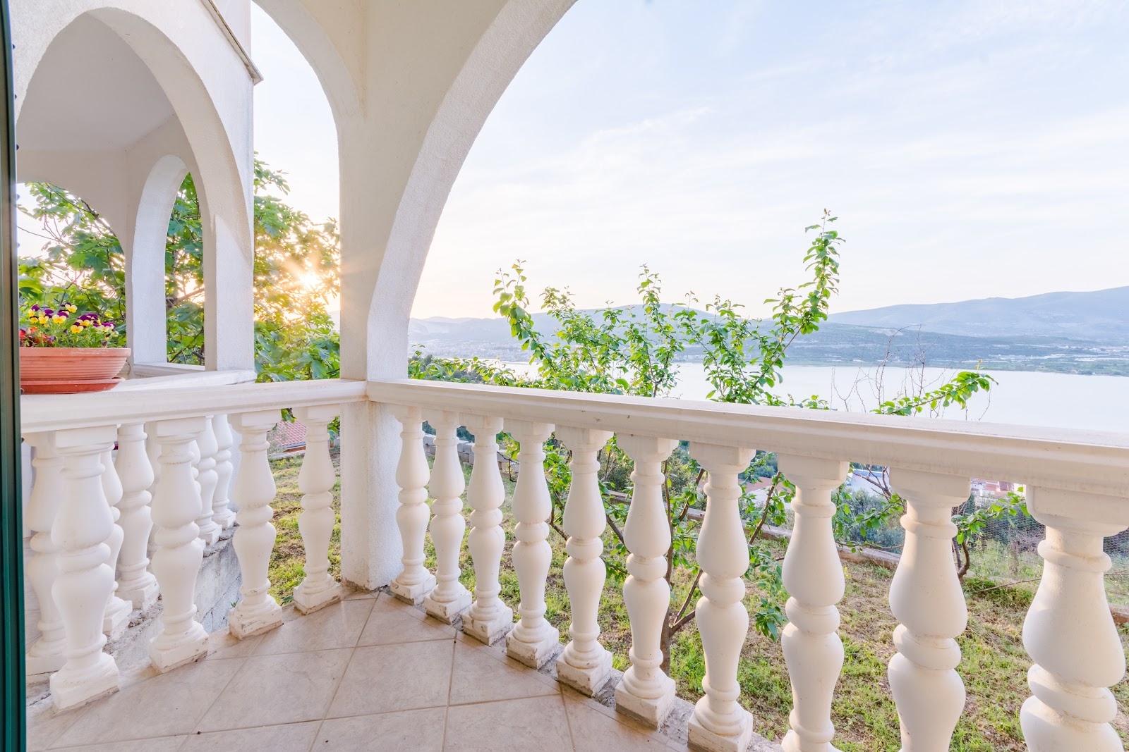 Three bedroom apartment with terrace and sea view Mastrinka, Čiovo  A-a