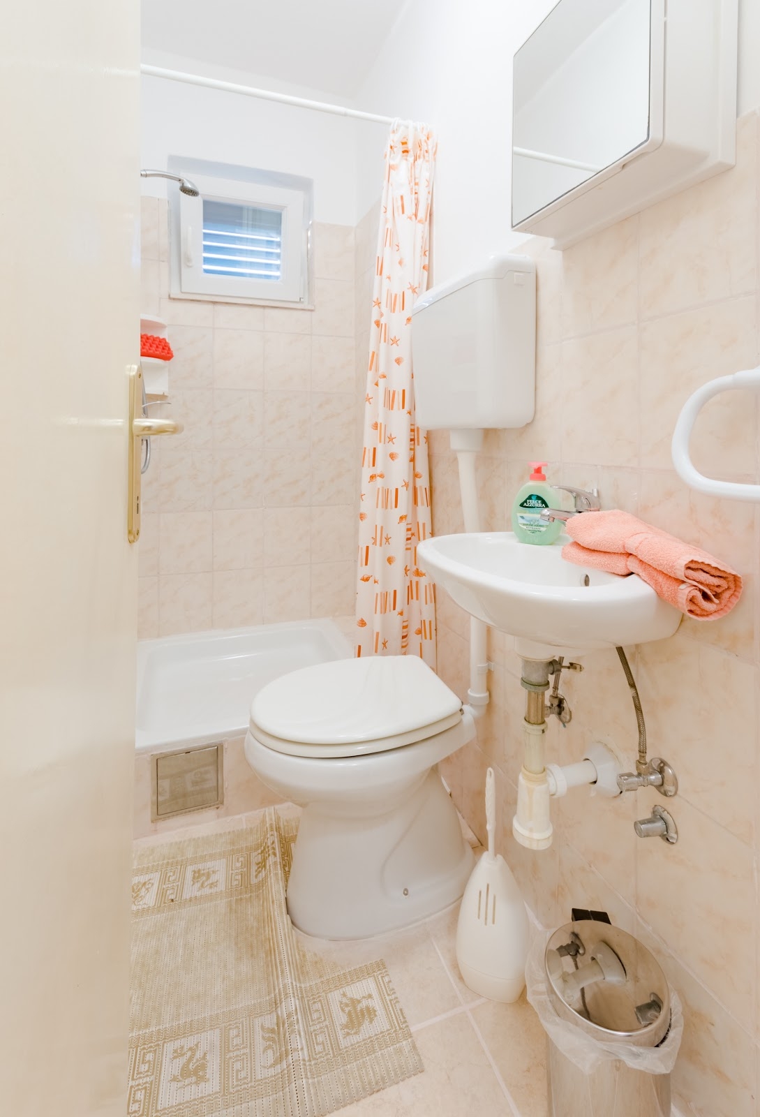 Three bedroom apartment with terrace and sea view Mastrinka, Čiovo  A-a