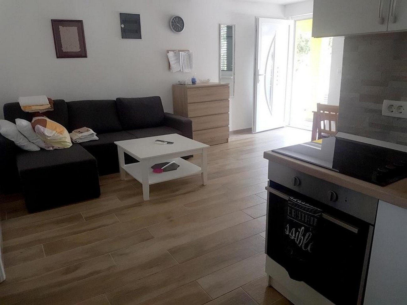 One bedroom apartment with terrace Vir - Torovi - Vir - Pedinka, Vir (A-22373-b)