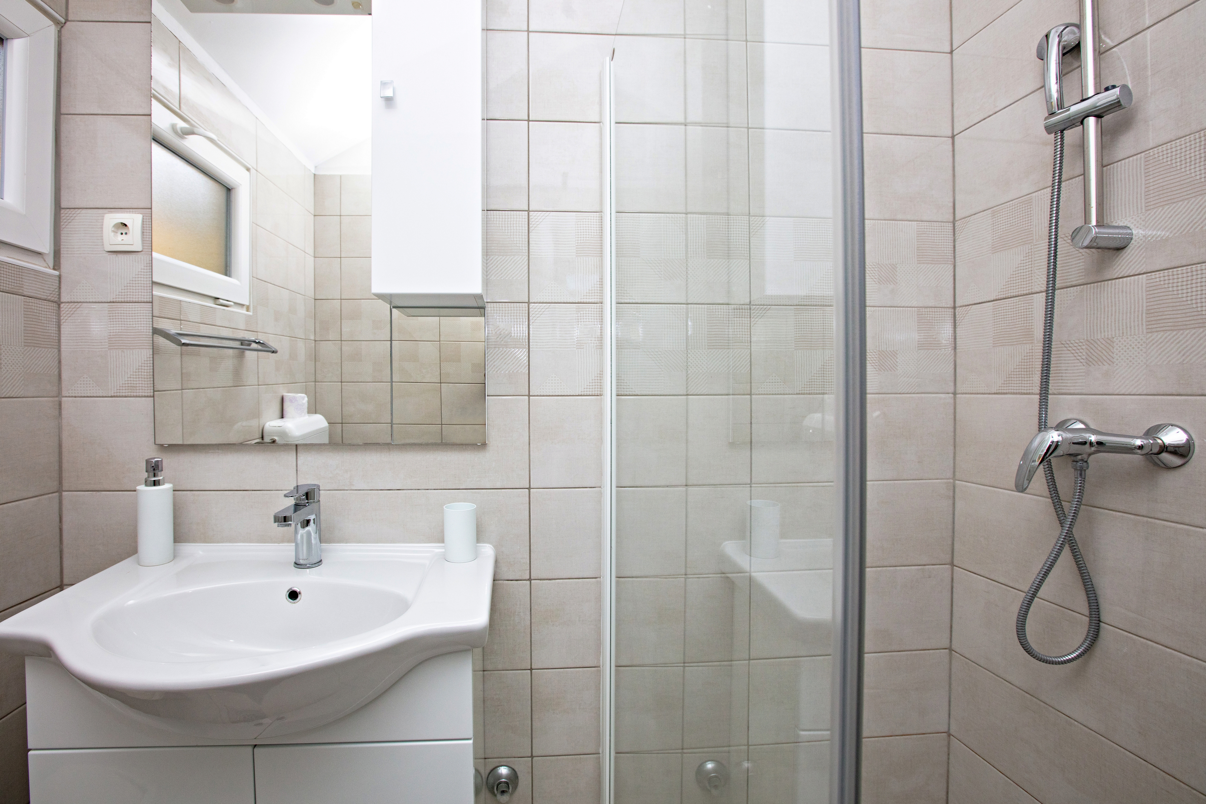 One bedroom apartment with terrace Pakoštane, Biograd  A-a