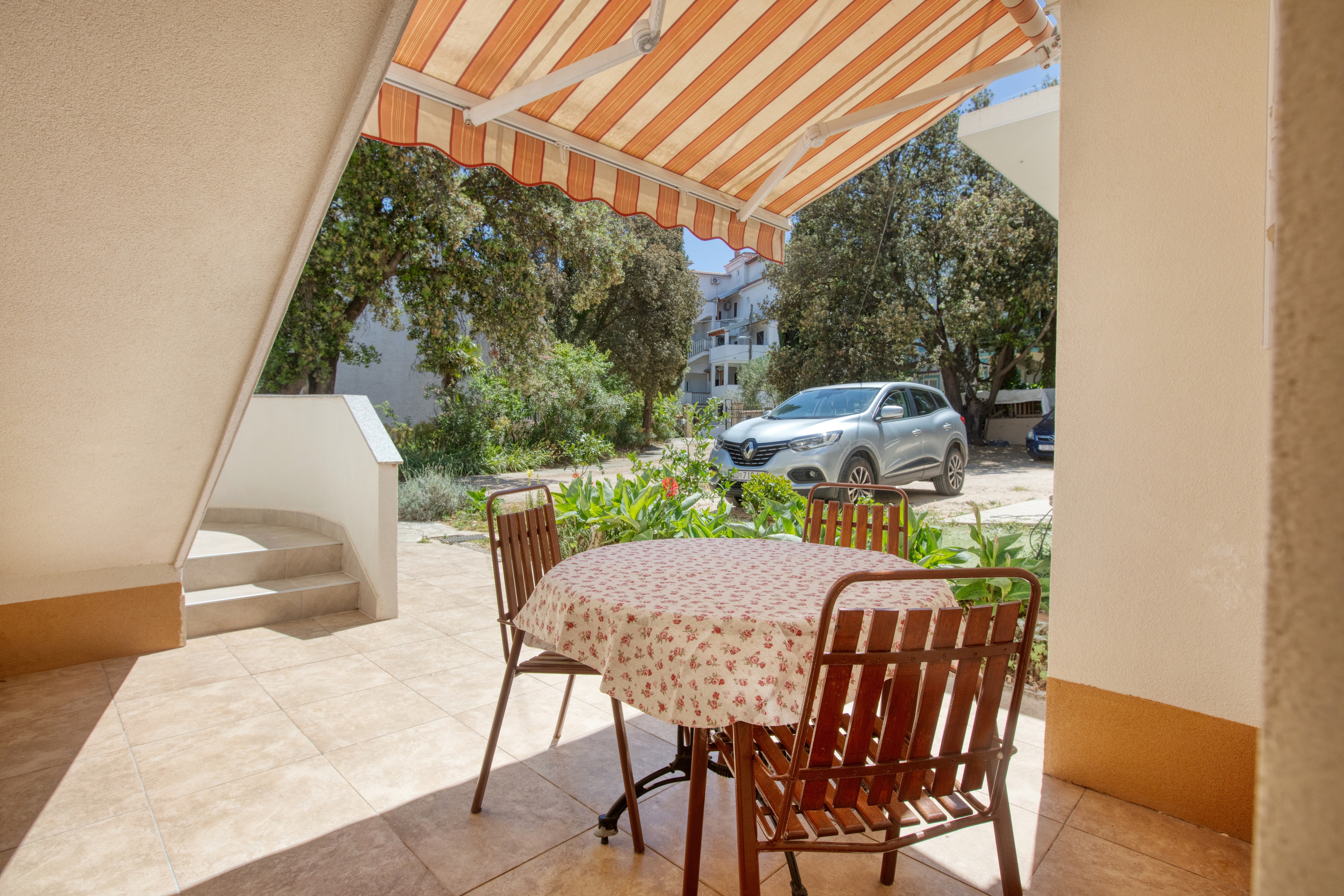 Two bedroom apartment with terrace Pakoštane, Biograd  A-b