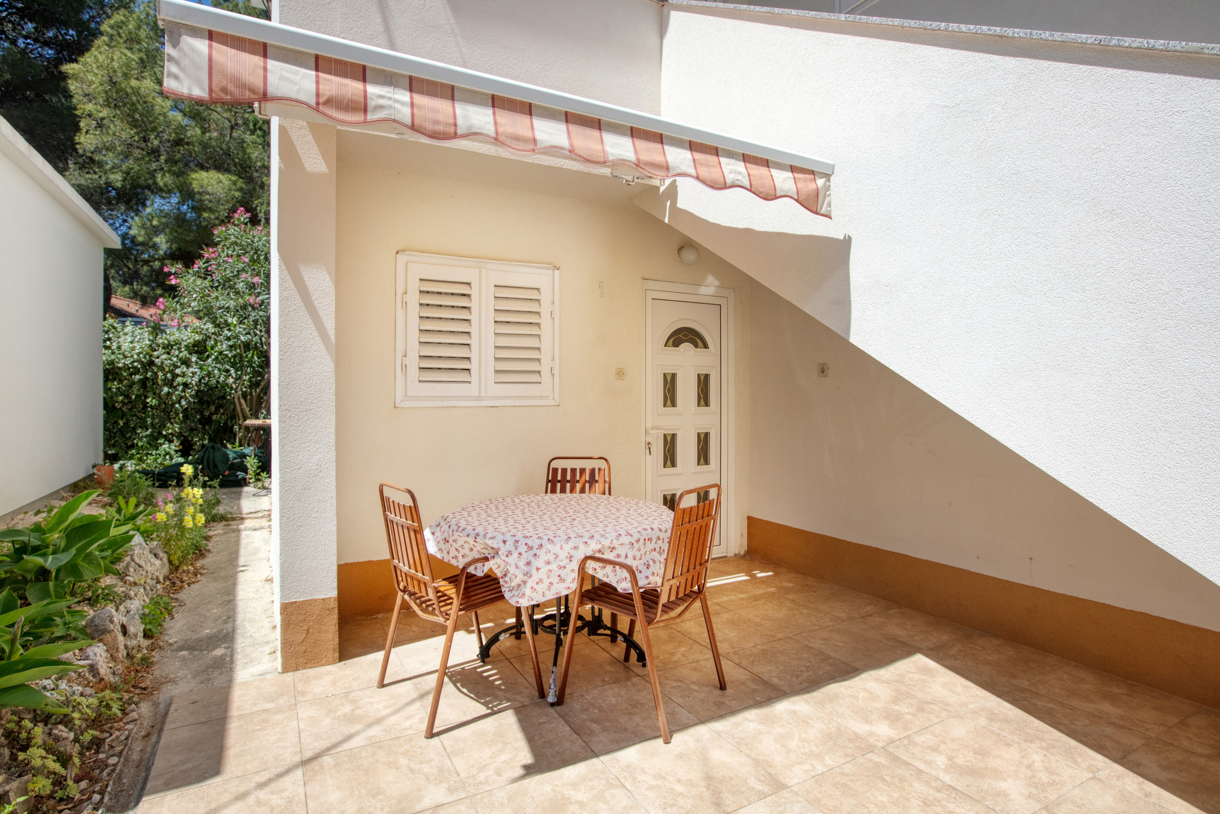 Two bedroom apartment with terrace Pakoštane, Biograd  A-b