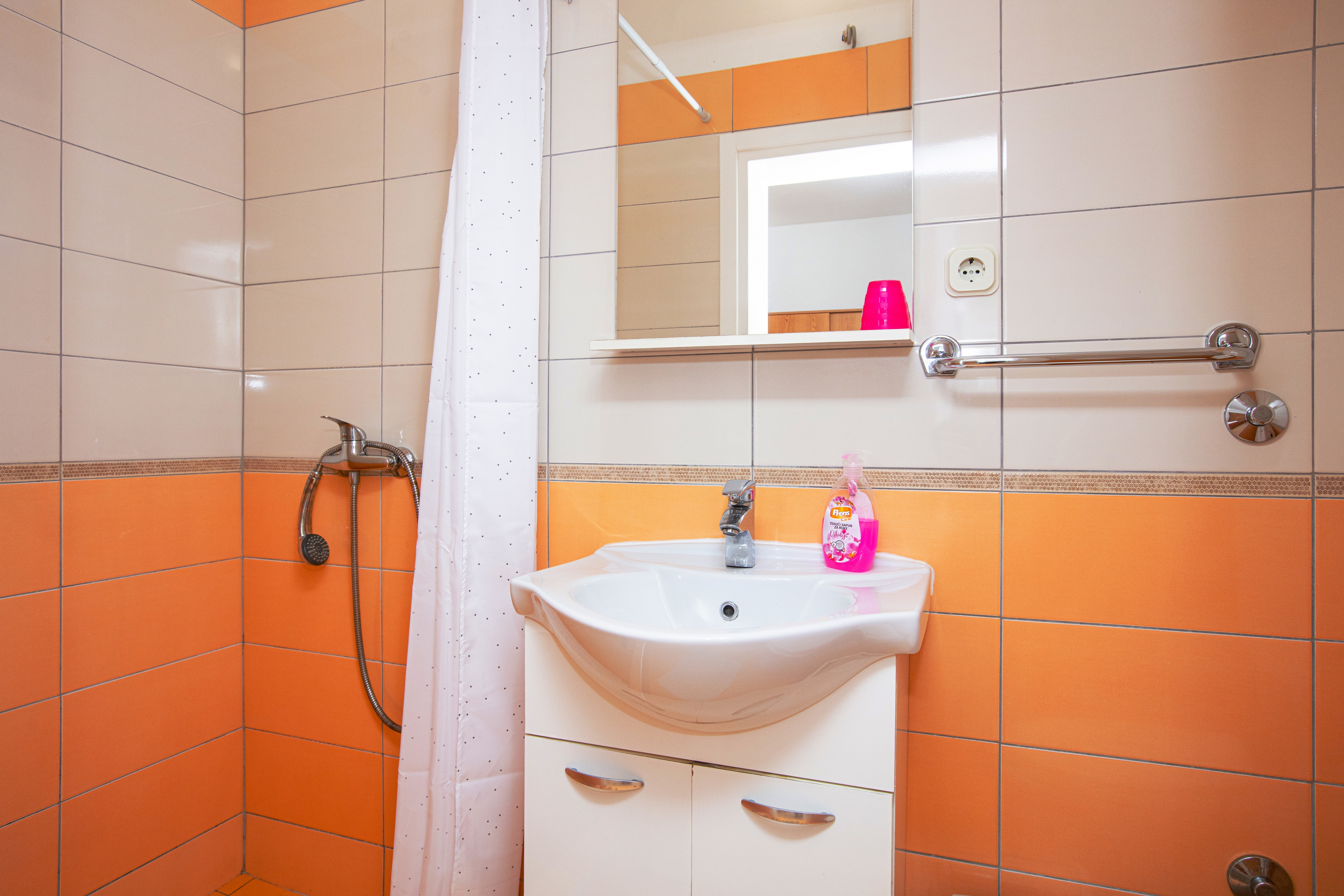 Two bedroom apartment with terrace Pakoštane, Biograd  A-c