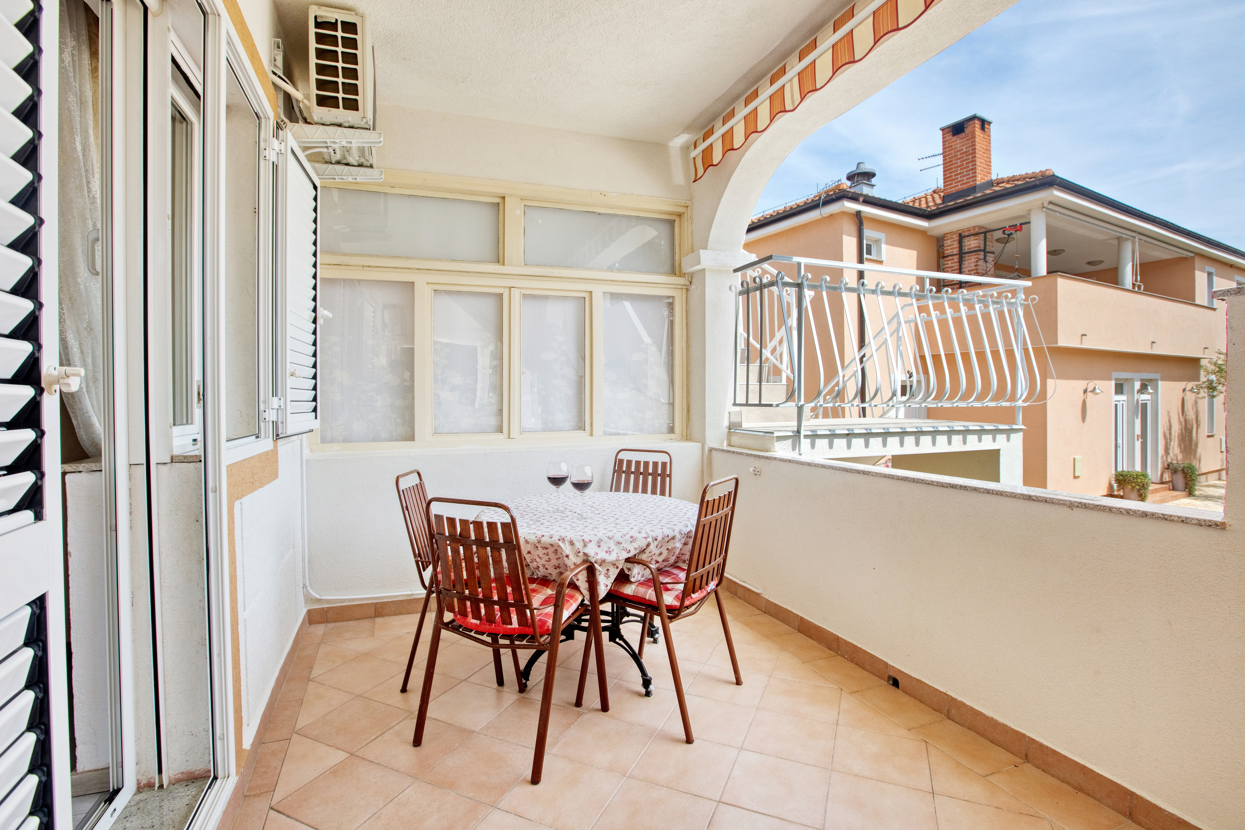 Two bedroom apartment with terrace Pakoštane, Biograd  A-d