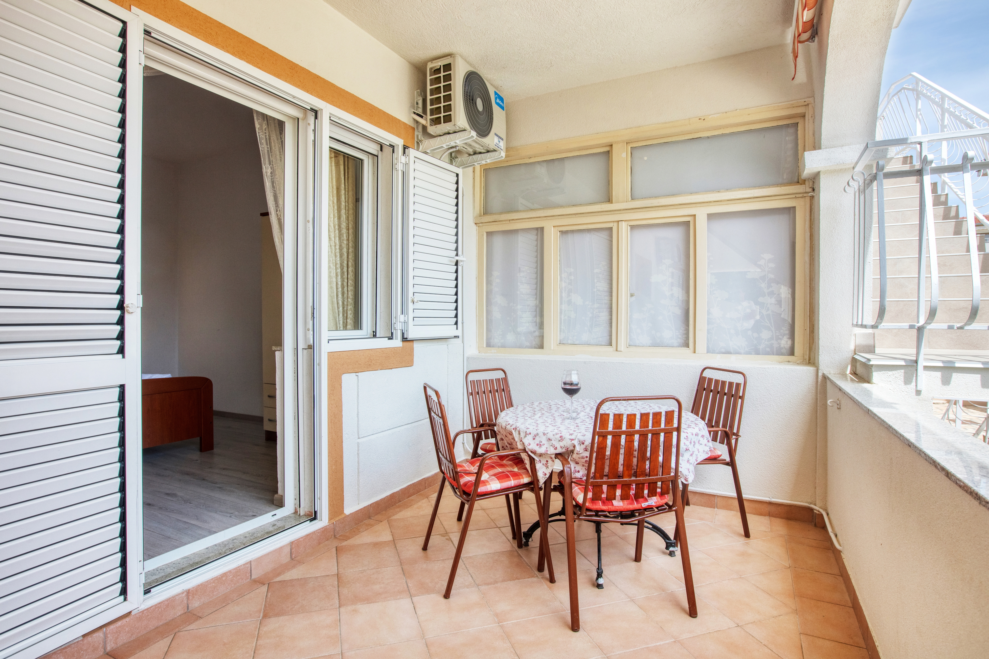 Two bedroom apartment with terrace Pakoštane, Biograd  A-d