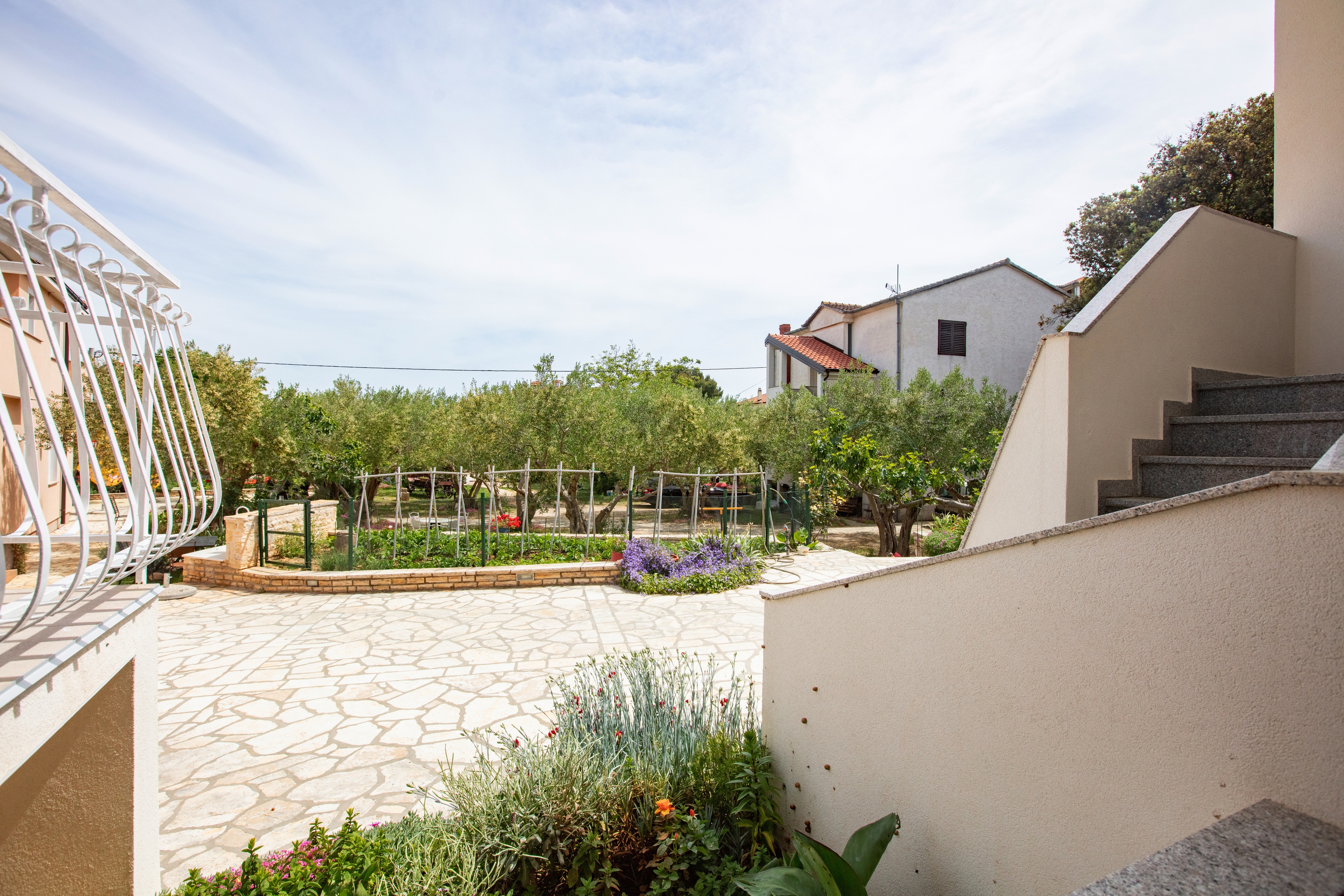 Two bedroom apartment with terrace Pakoštane, Biograd  A-d