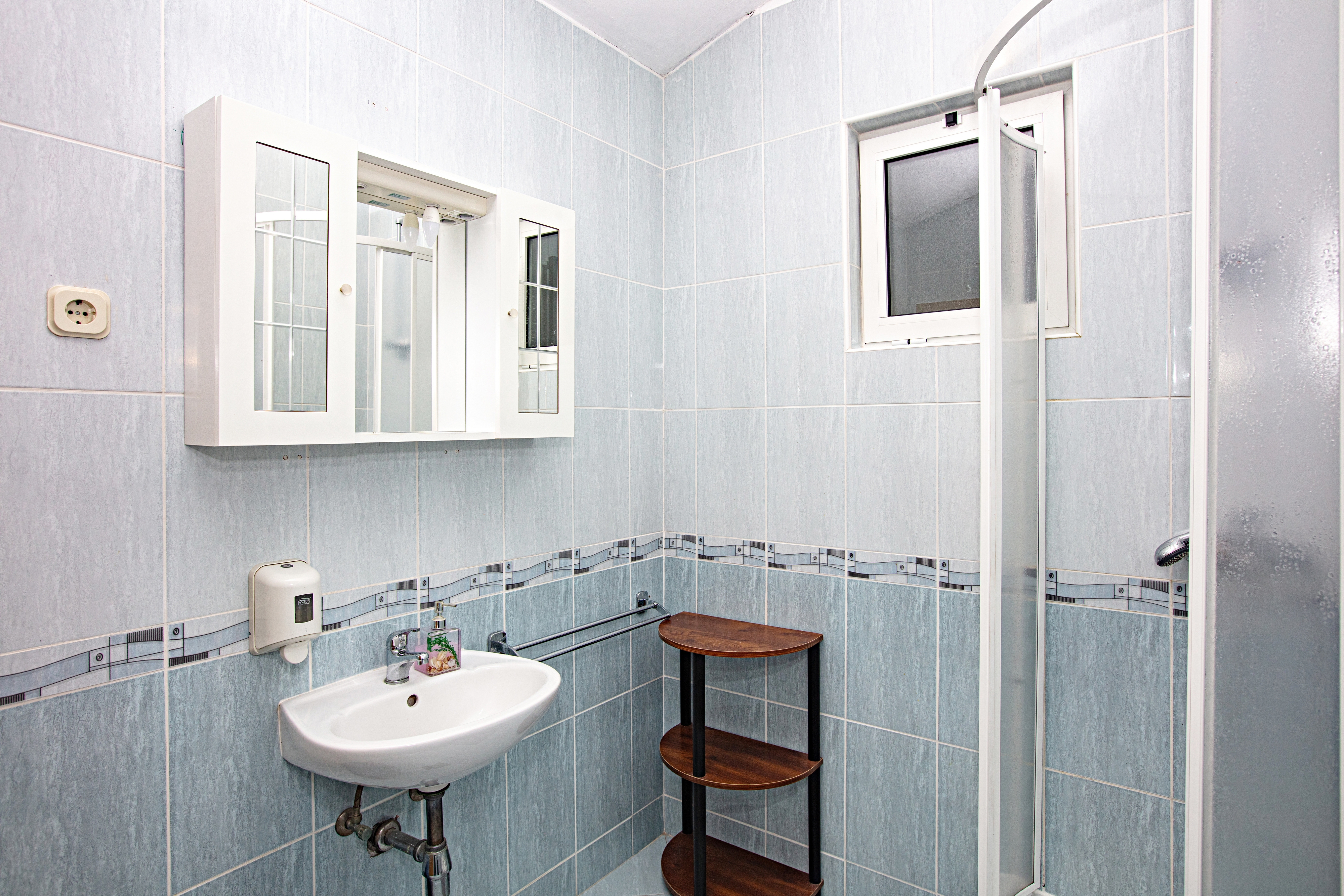 One bedroom apartment with terrace Pakoštane, Biograd  A-k