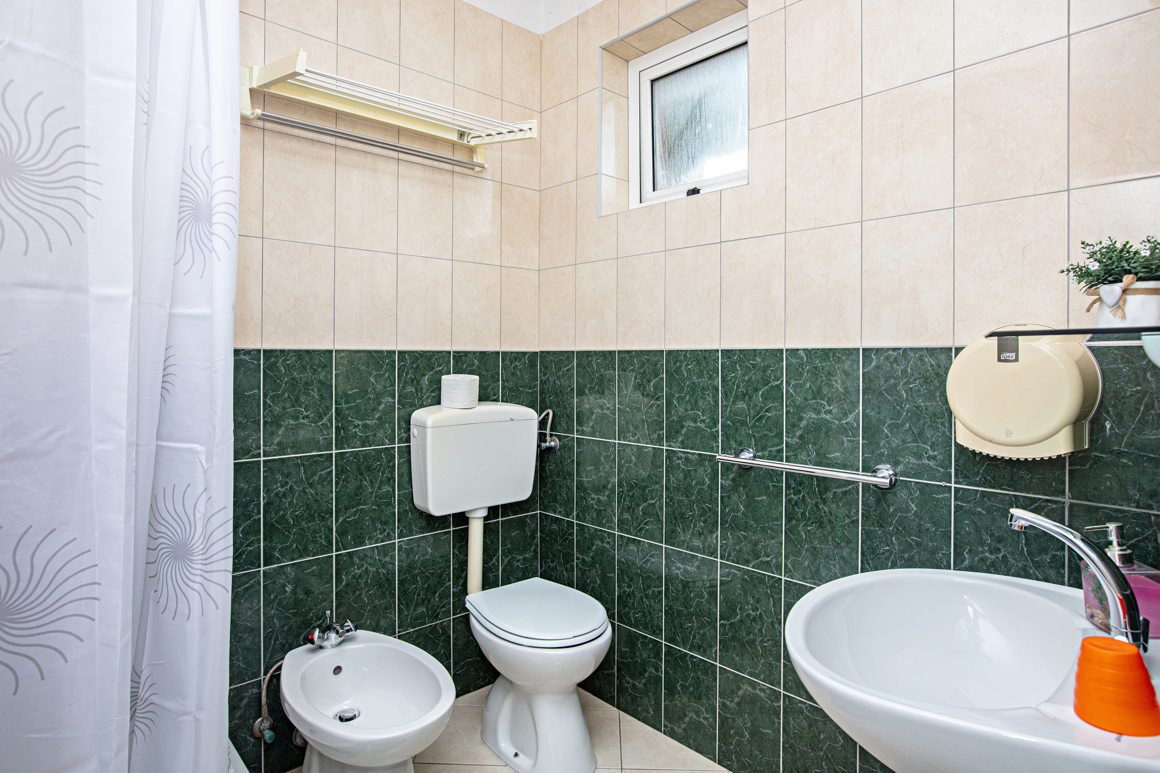Three bedroom apartment with terrace Pakoštane, Biograd  A-l