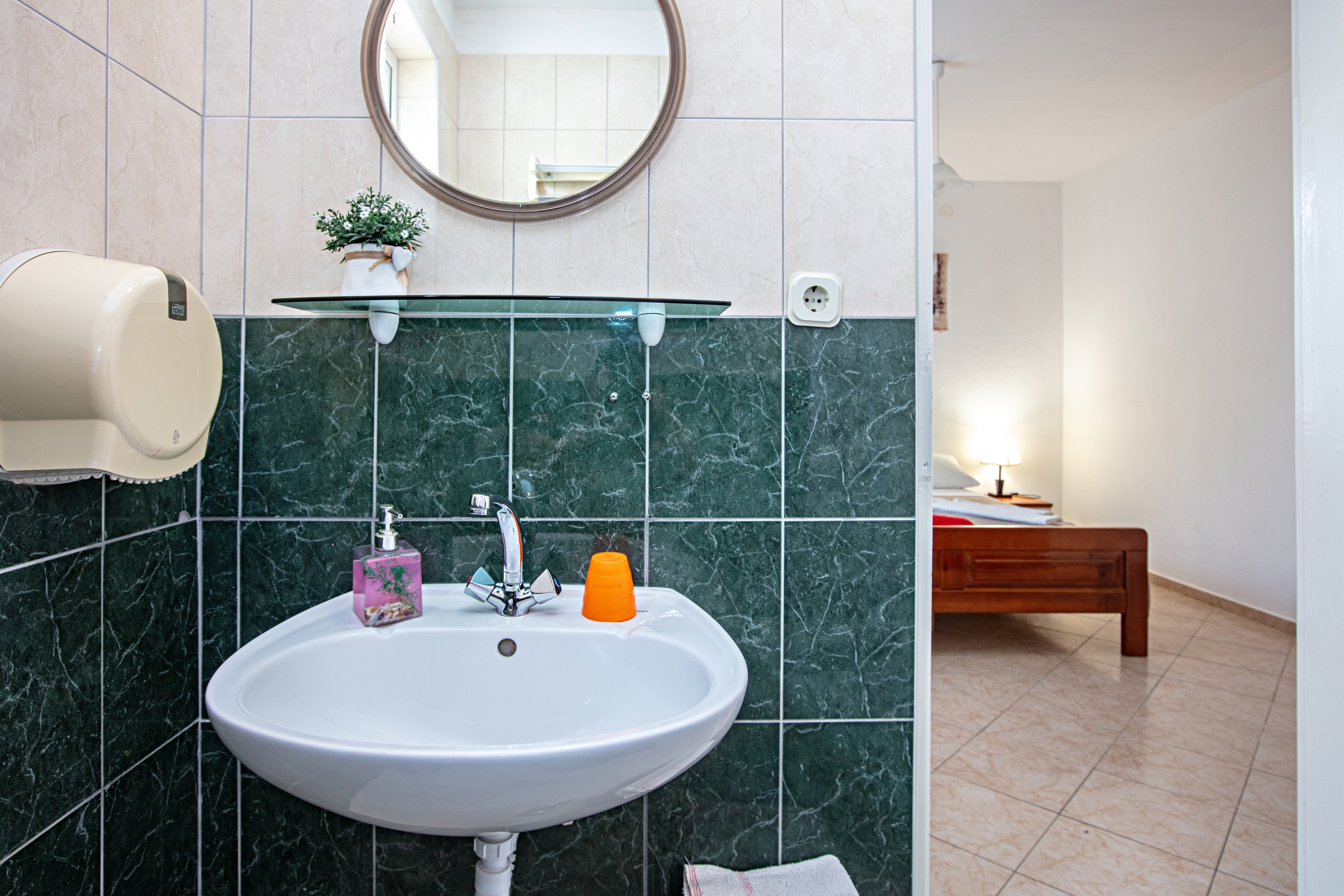 Three bedroom apartment with terrace Pakoštane, Biograd  A-l