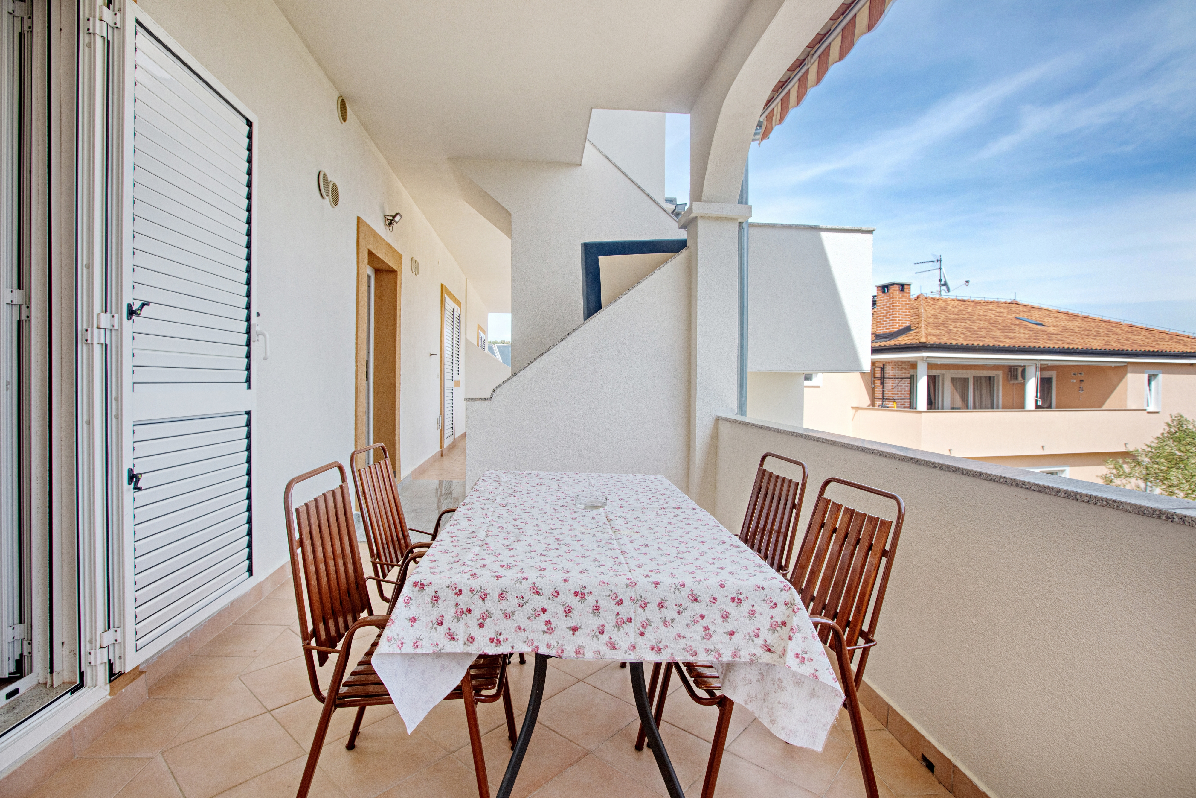 Three bedroom apartment with terrace Pakoštane, Biograd  A-l