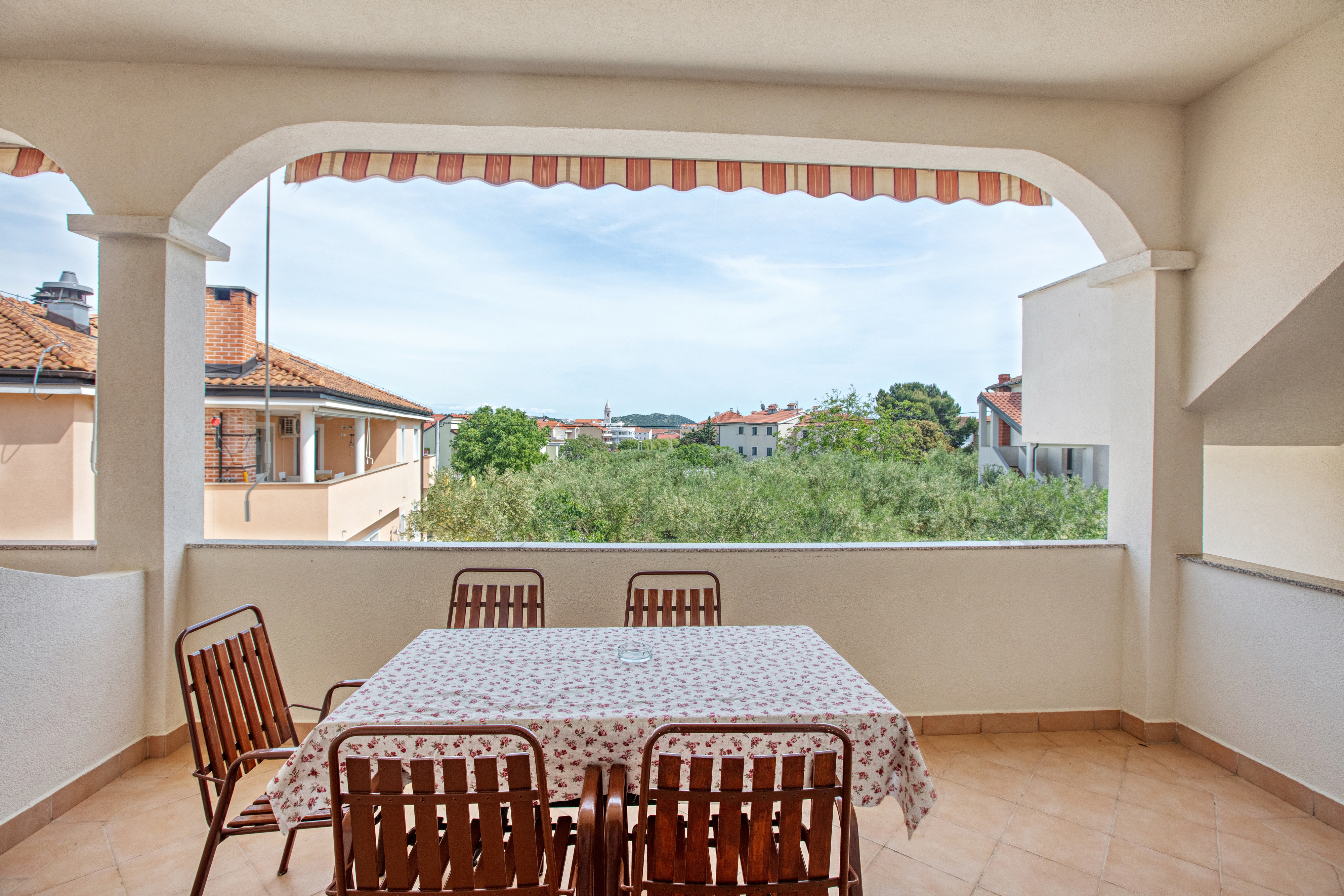 Three bedroom apartment with terrace Pakoštane, Biograd  A-l